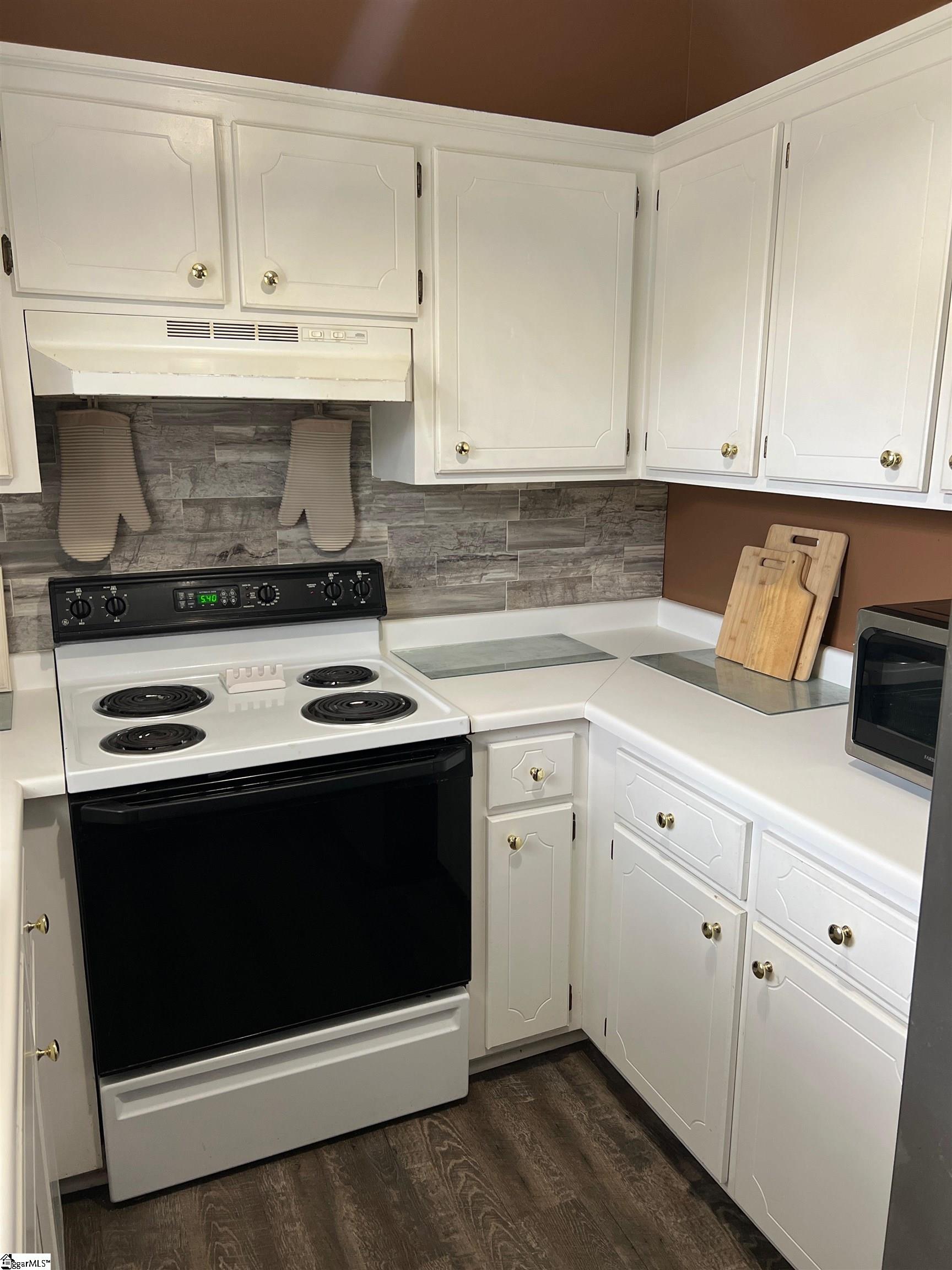 448 Timberview Lane Simpsonville, SC 29681
