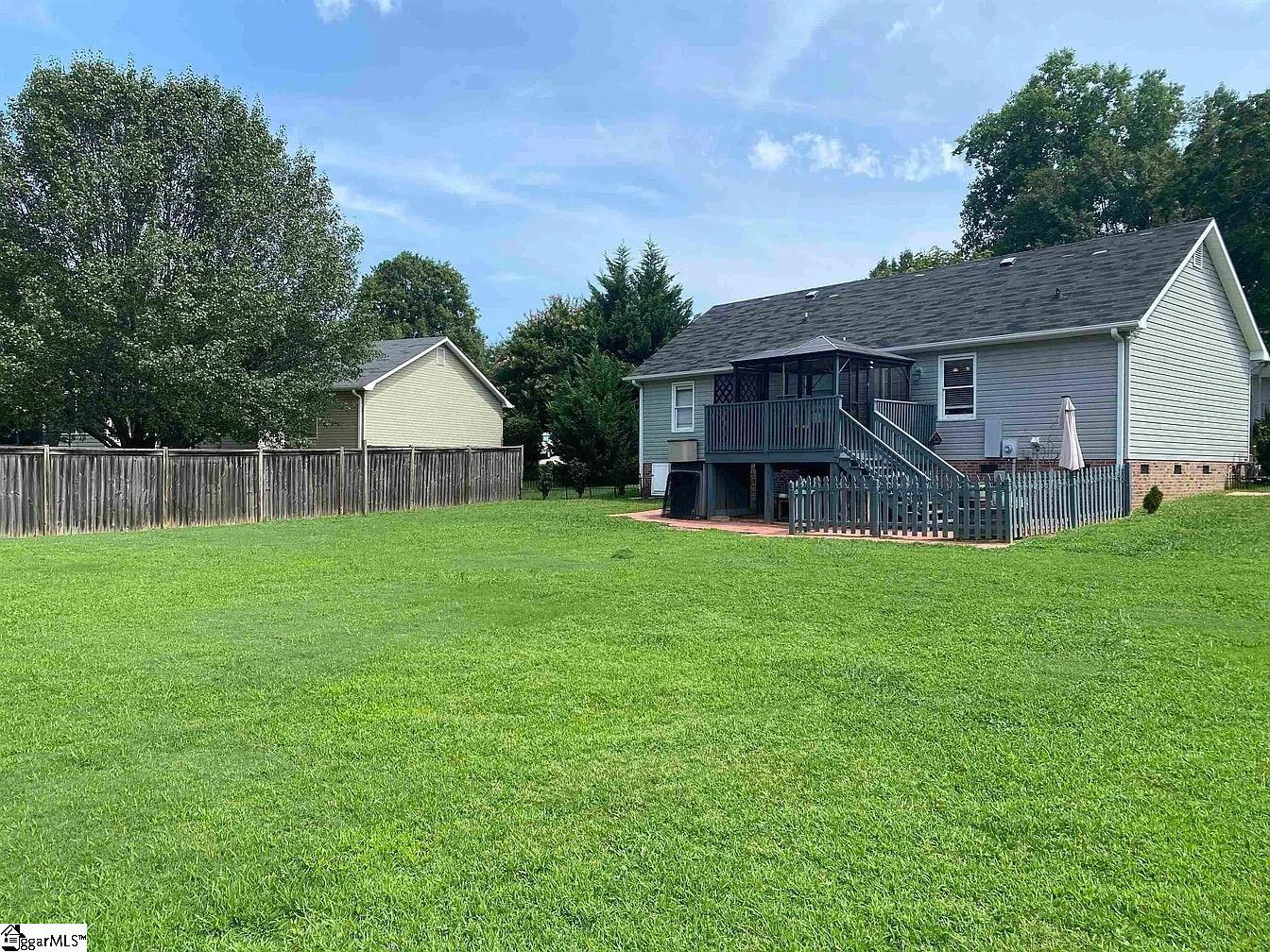 448 Timberview Lane Simpsonville, SC 29681
