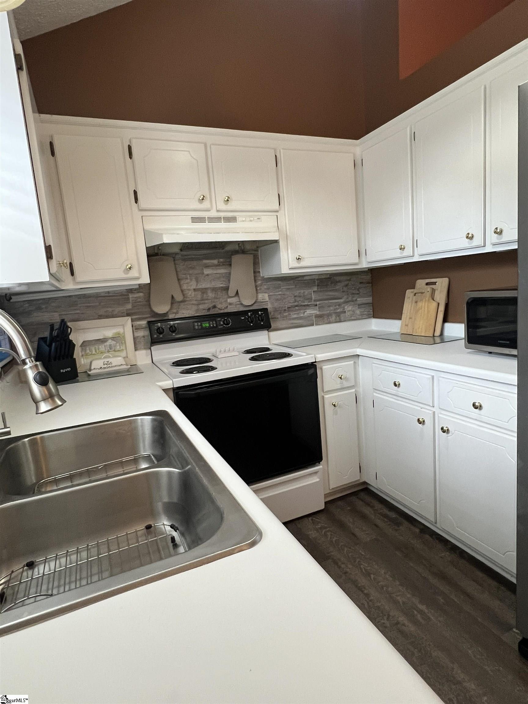 448 Timberview Lane Simpsonville, SC 29681