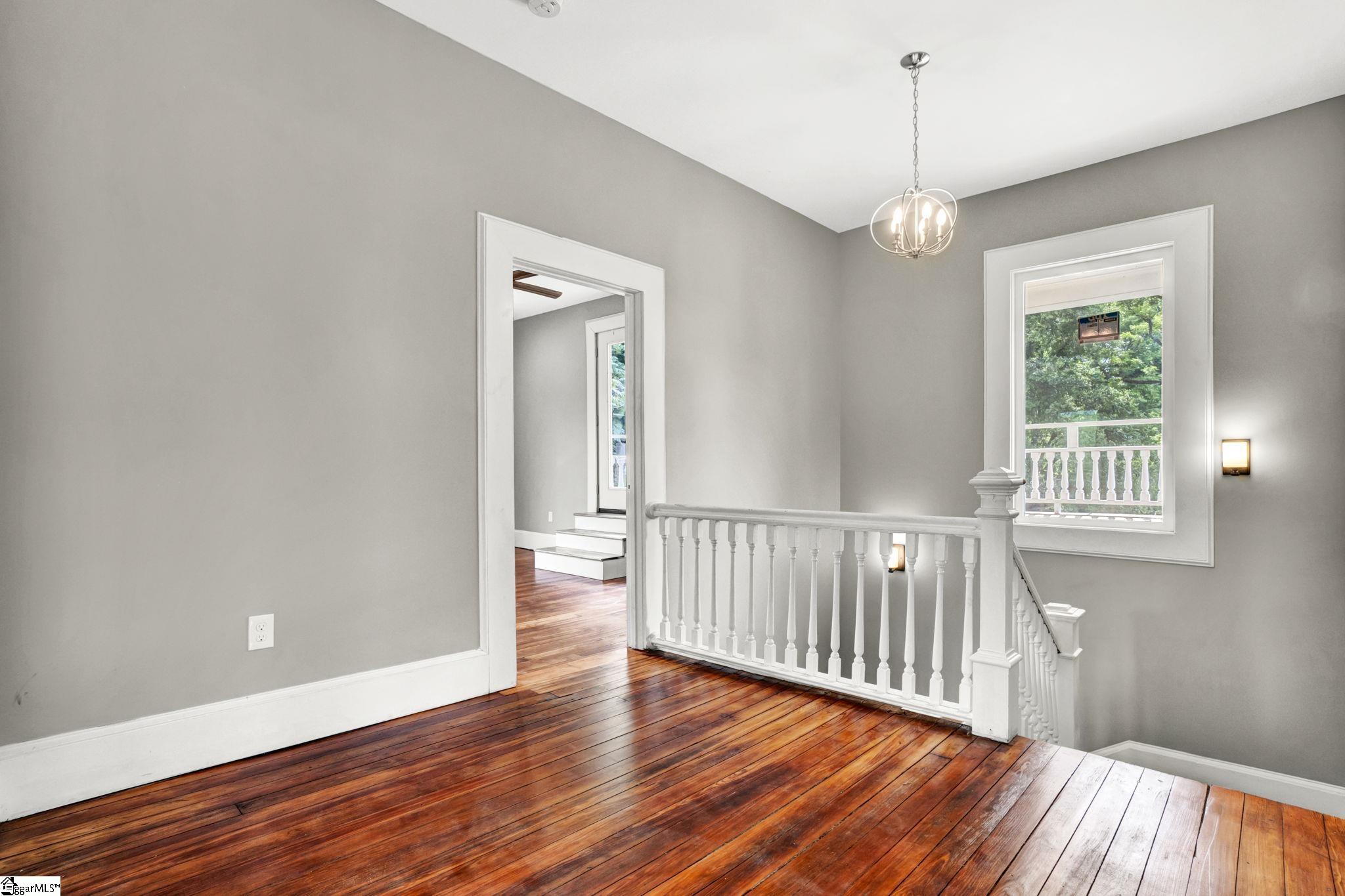 522 S Harper Street Laurens, SC 29360