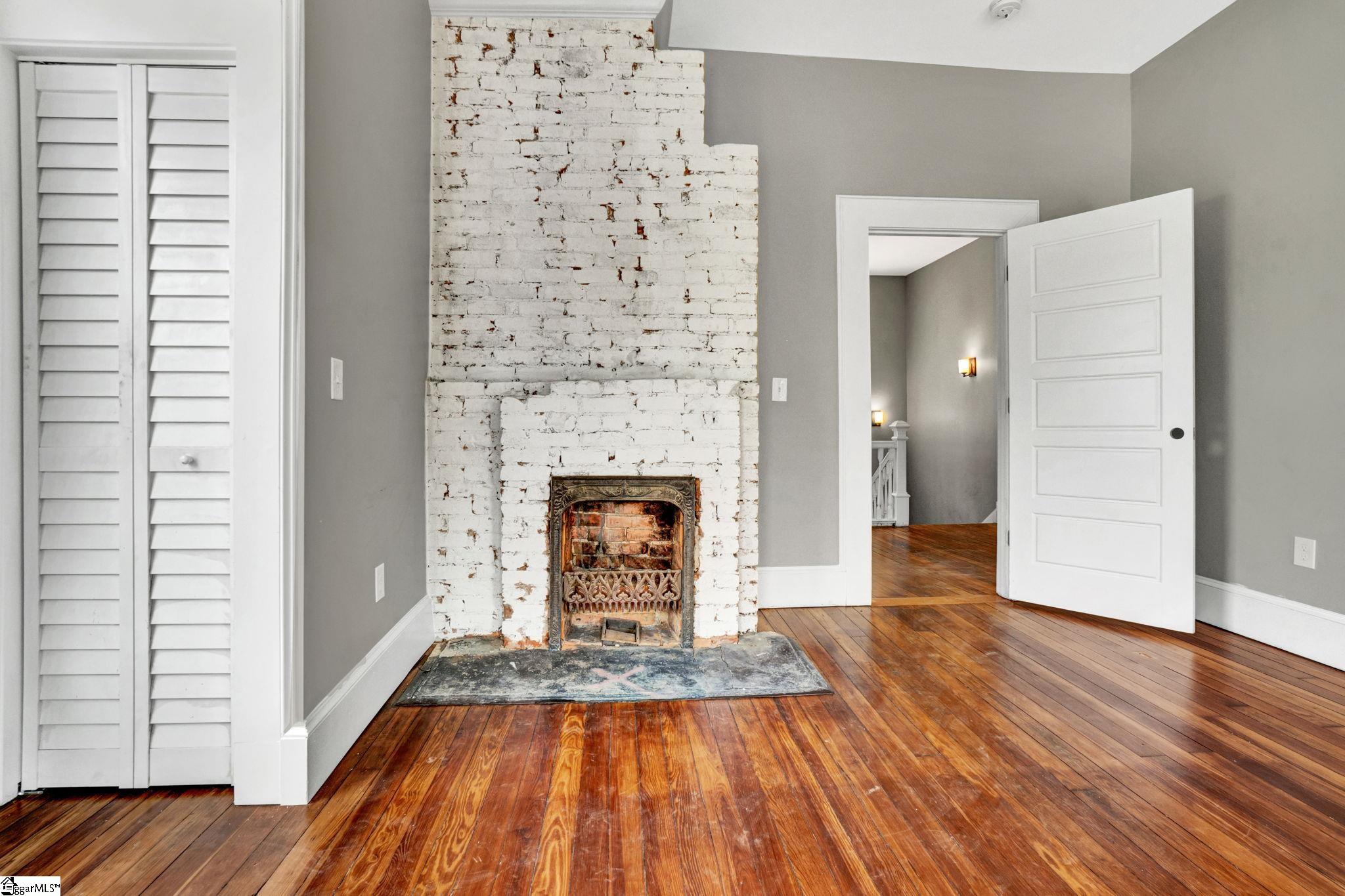 522 S Harper Street Laurens, SC 29360