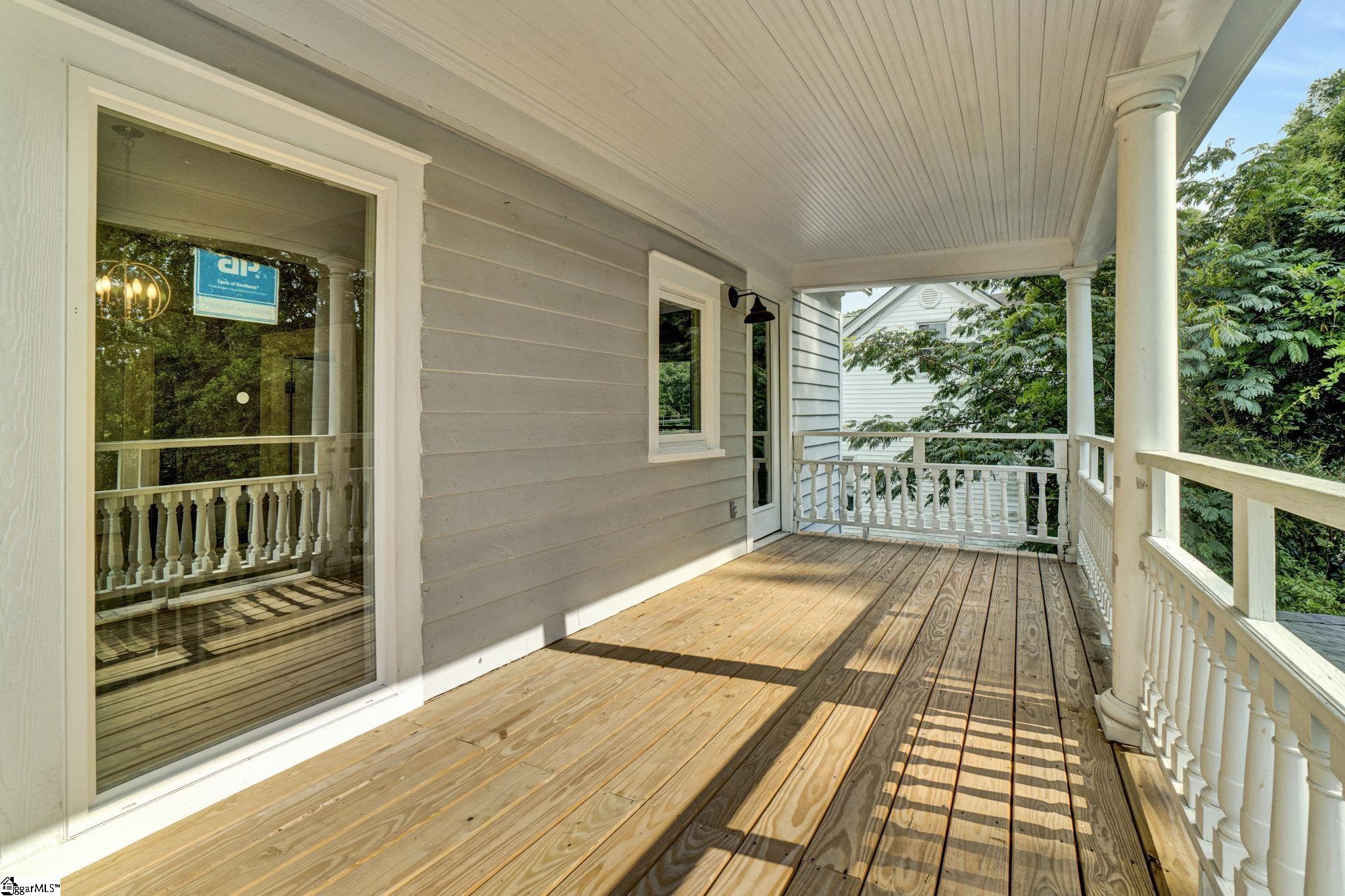522 S Harper Street Laurens, SC 29360