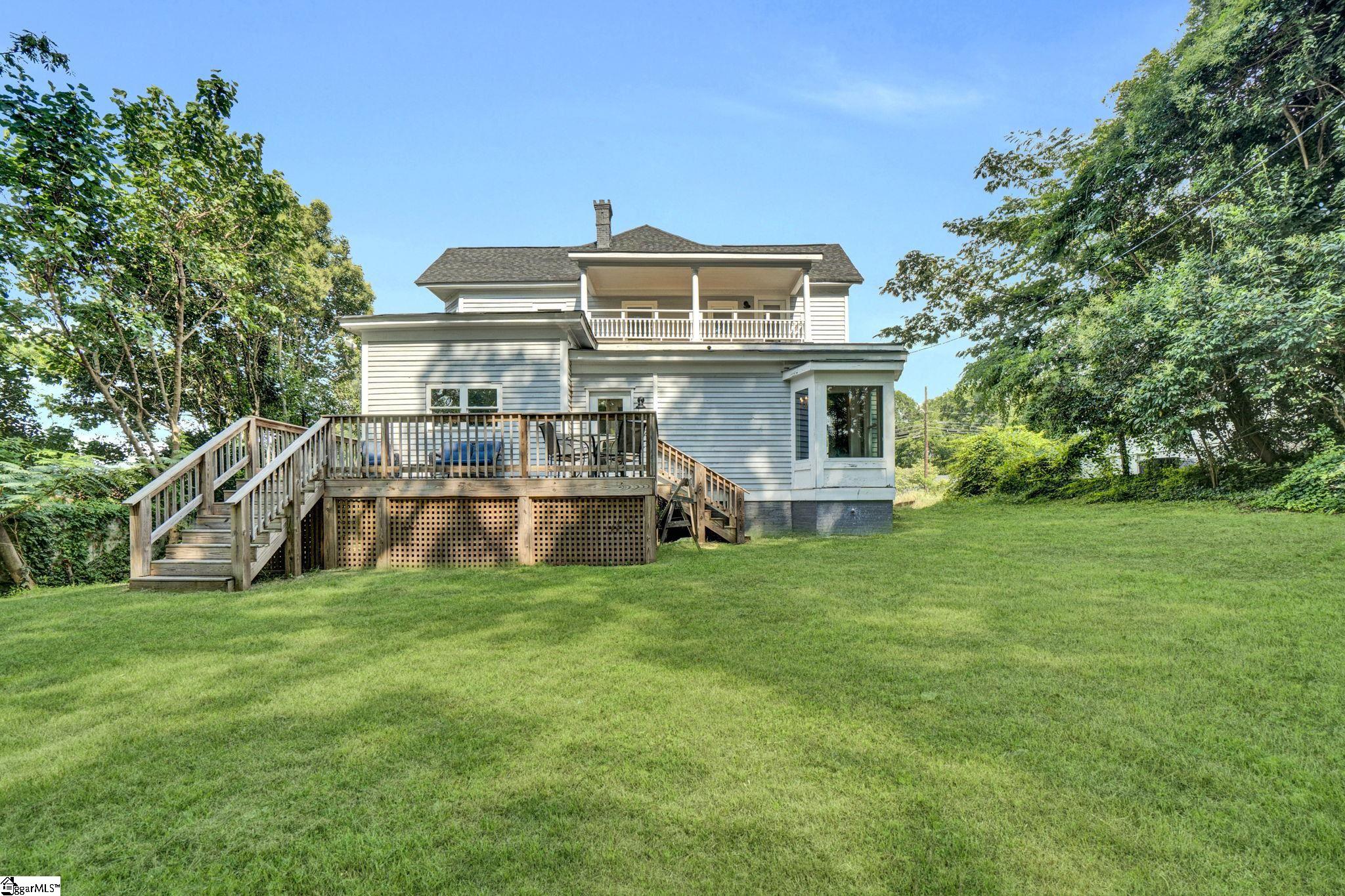 522 S Harper Street Laurens, SC 29360