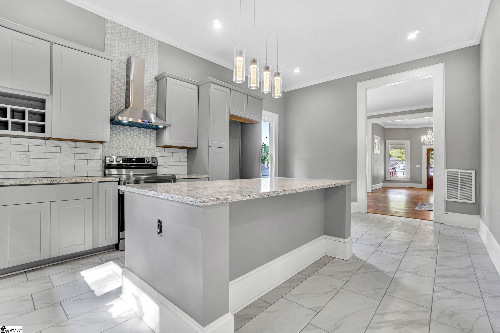 522 S Harper Street Laurens, SC 29360