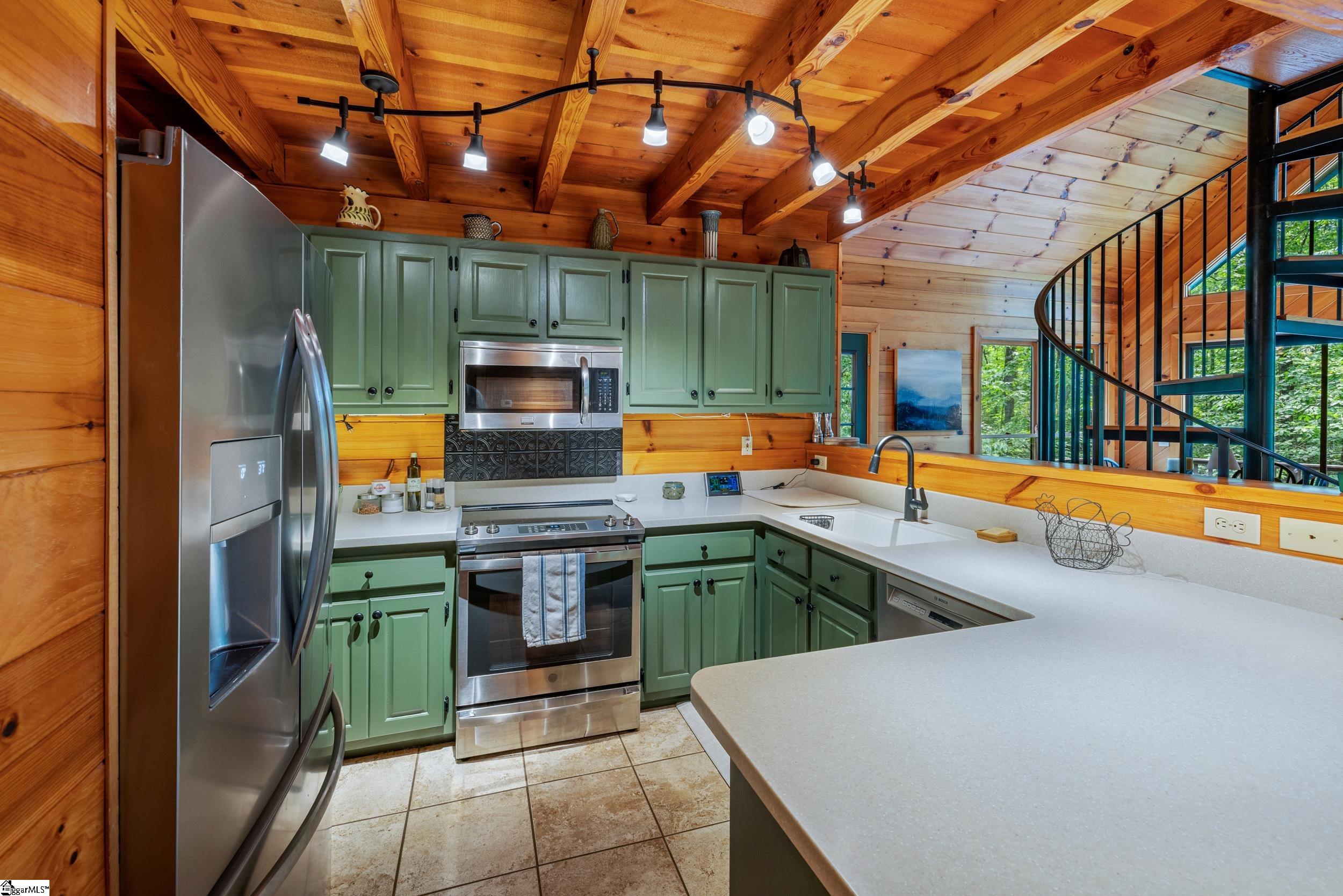 113 Aartun Alley Pickens, SC 29671
