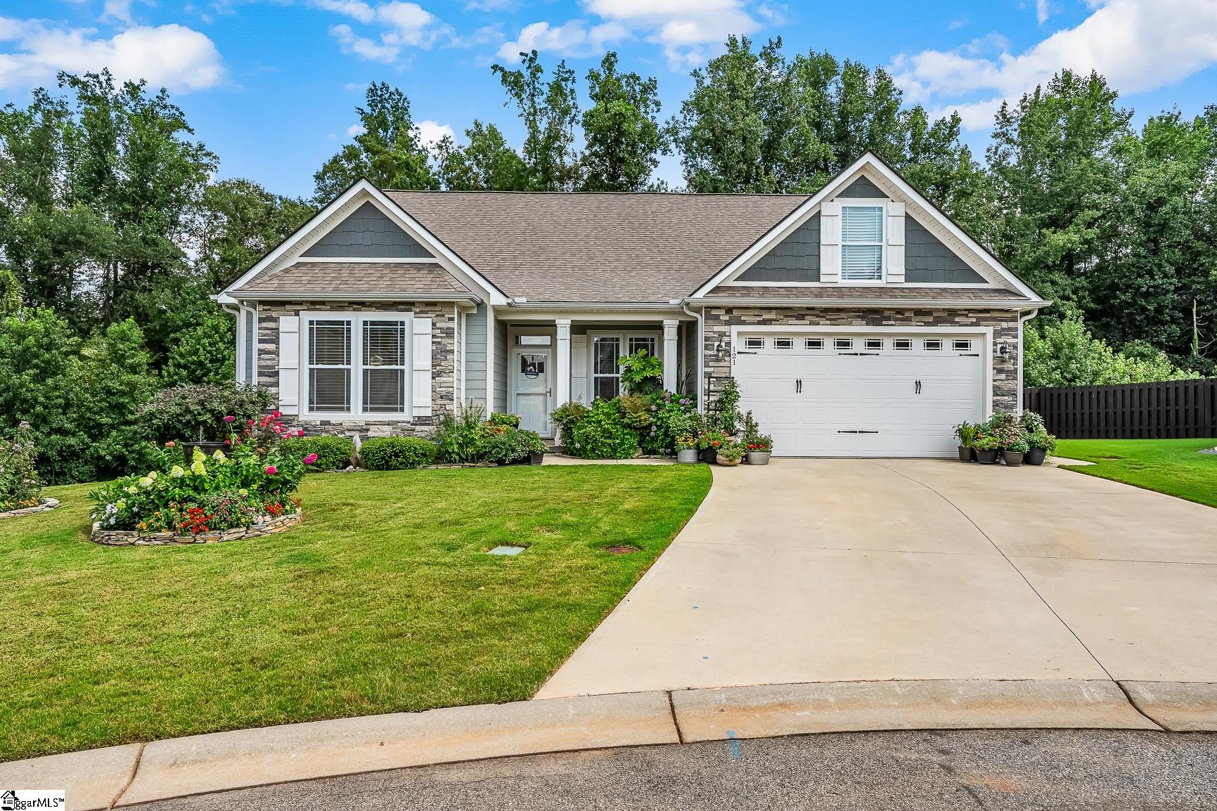 121 Marshfield Trail Simpsonville, SC 29680