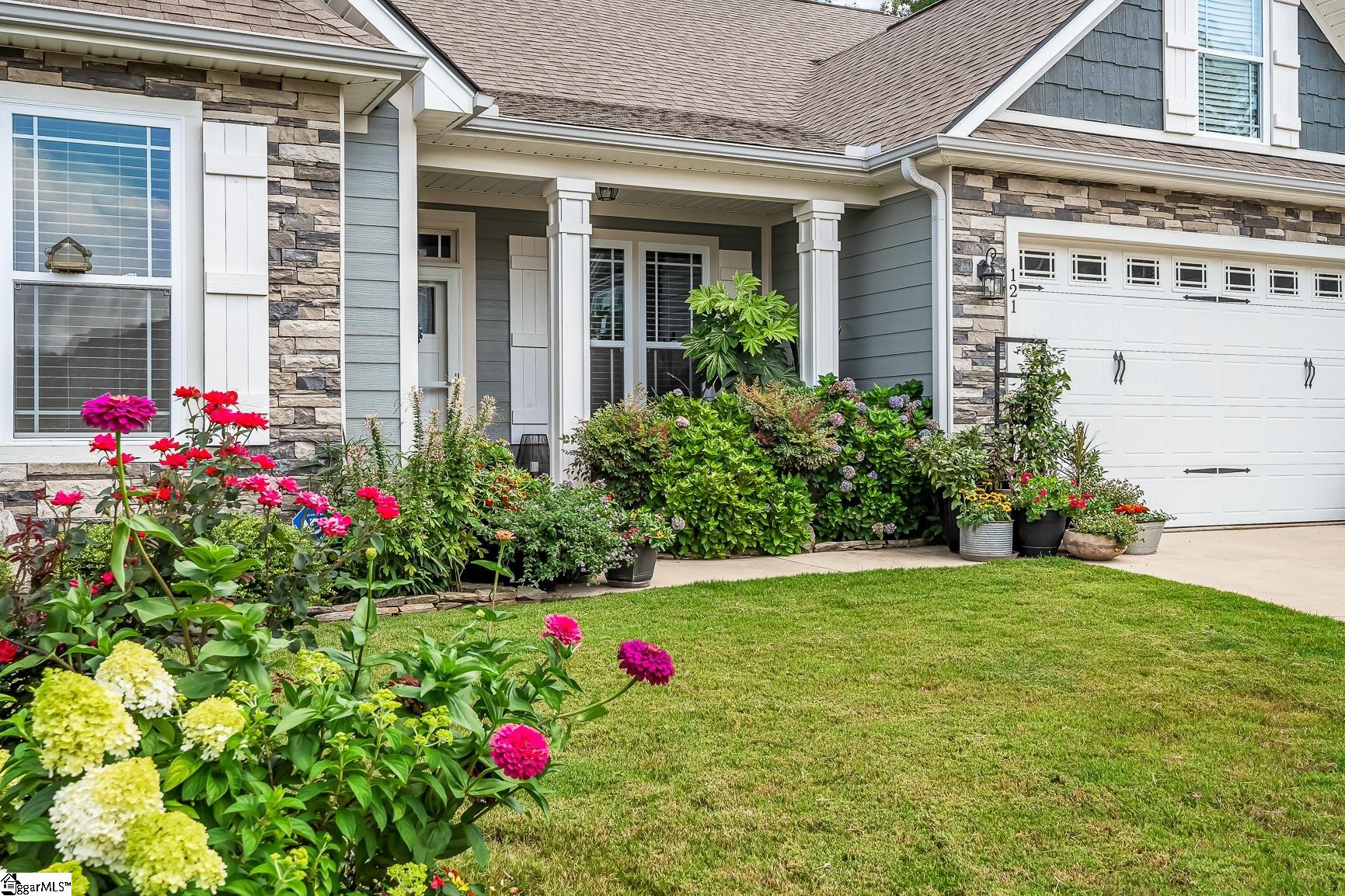 121 Marshfield Trail Simpsonville, SC 29680