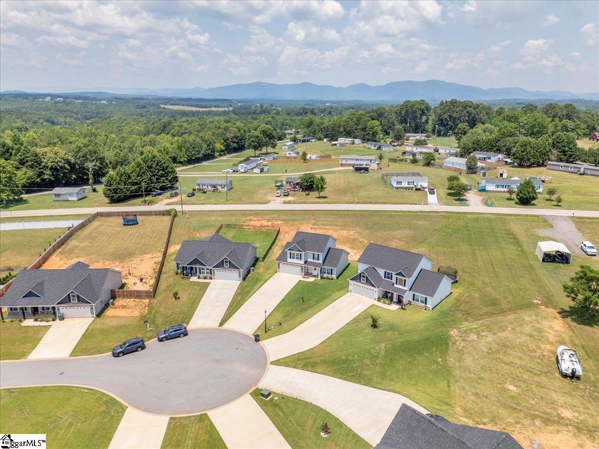 421 Willow Court Campobello, SC 29322