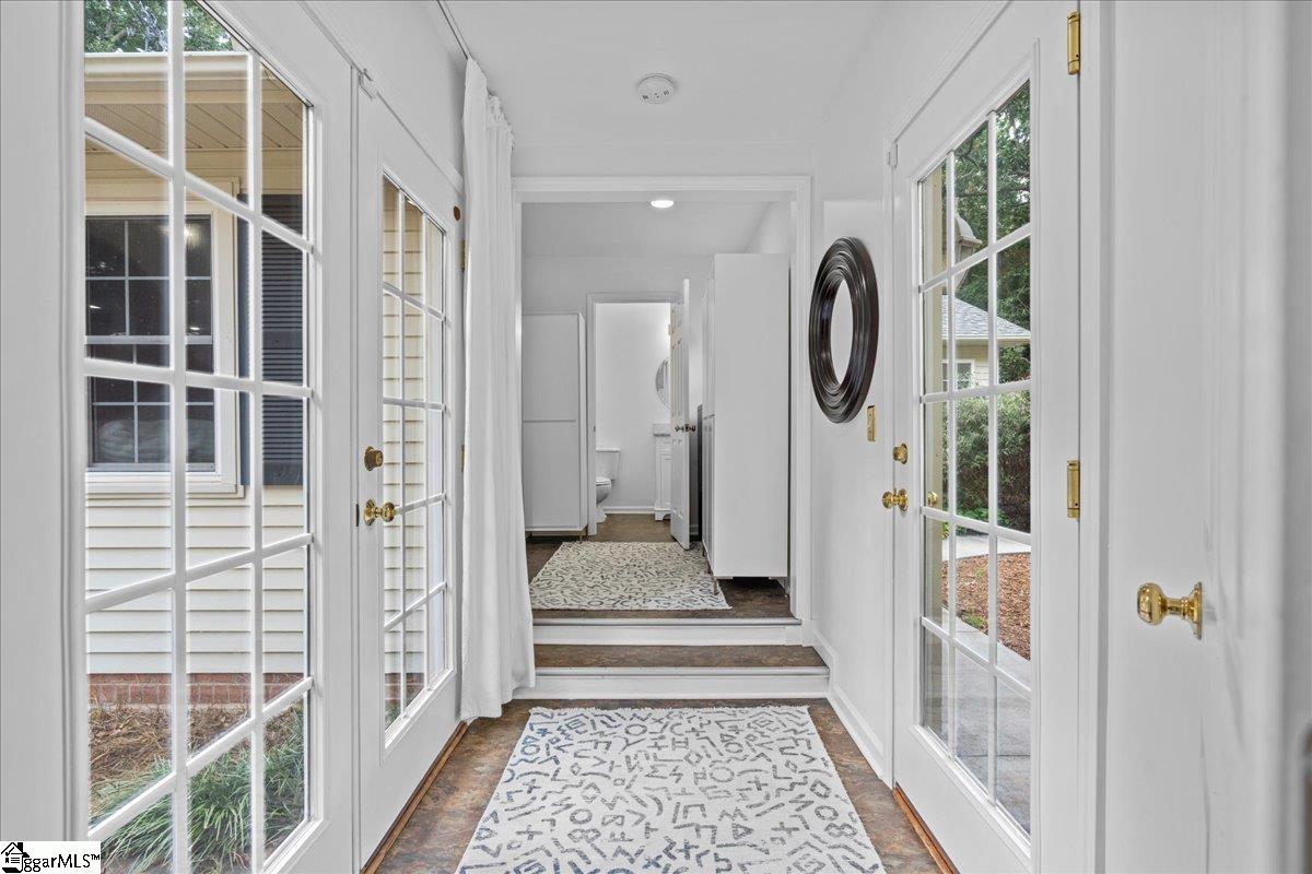 20 Rocky Creek Lane Greenville, SC 29615