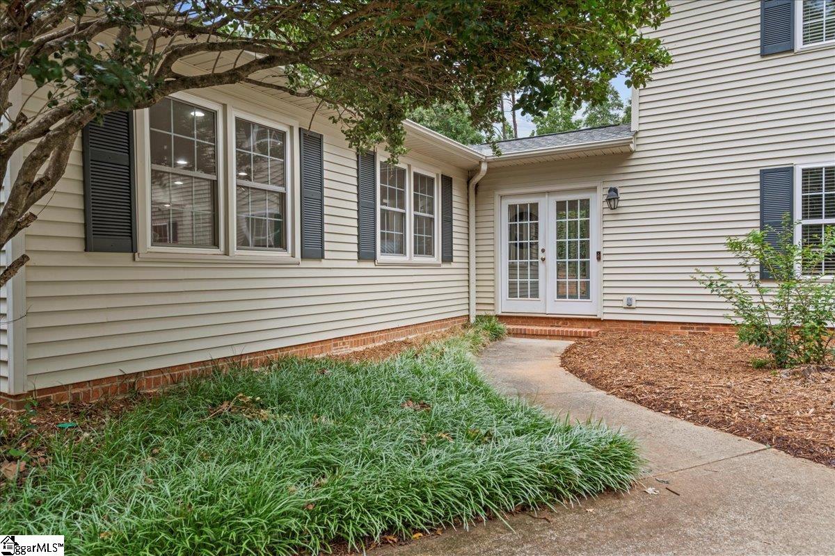 20 Rocky Creek Lane Greenville, SC 29615