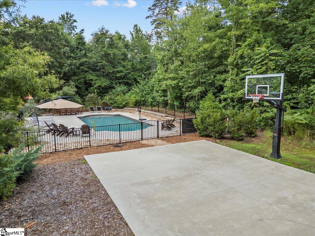 20 Rocky Creek Lane Greenville, SC 29615