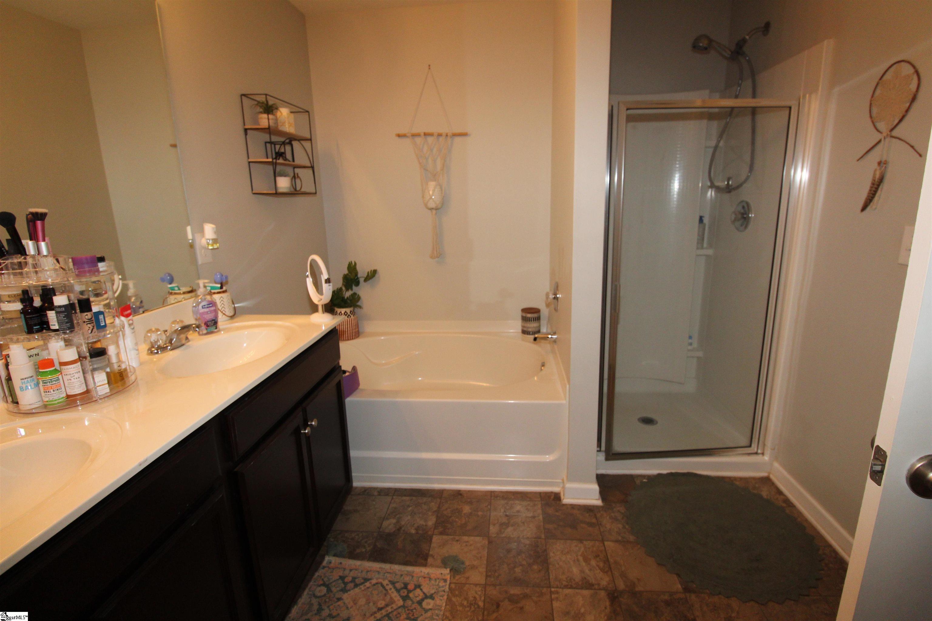 811 Markham Circle Moore, SC 29369-8979