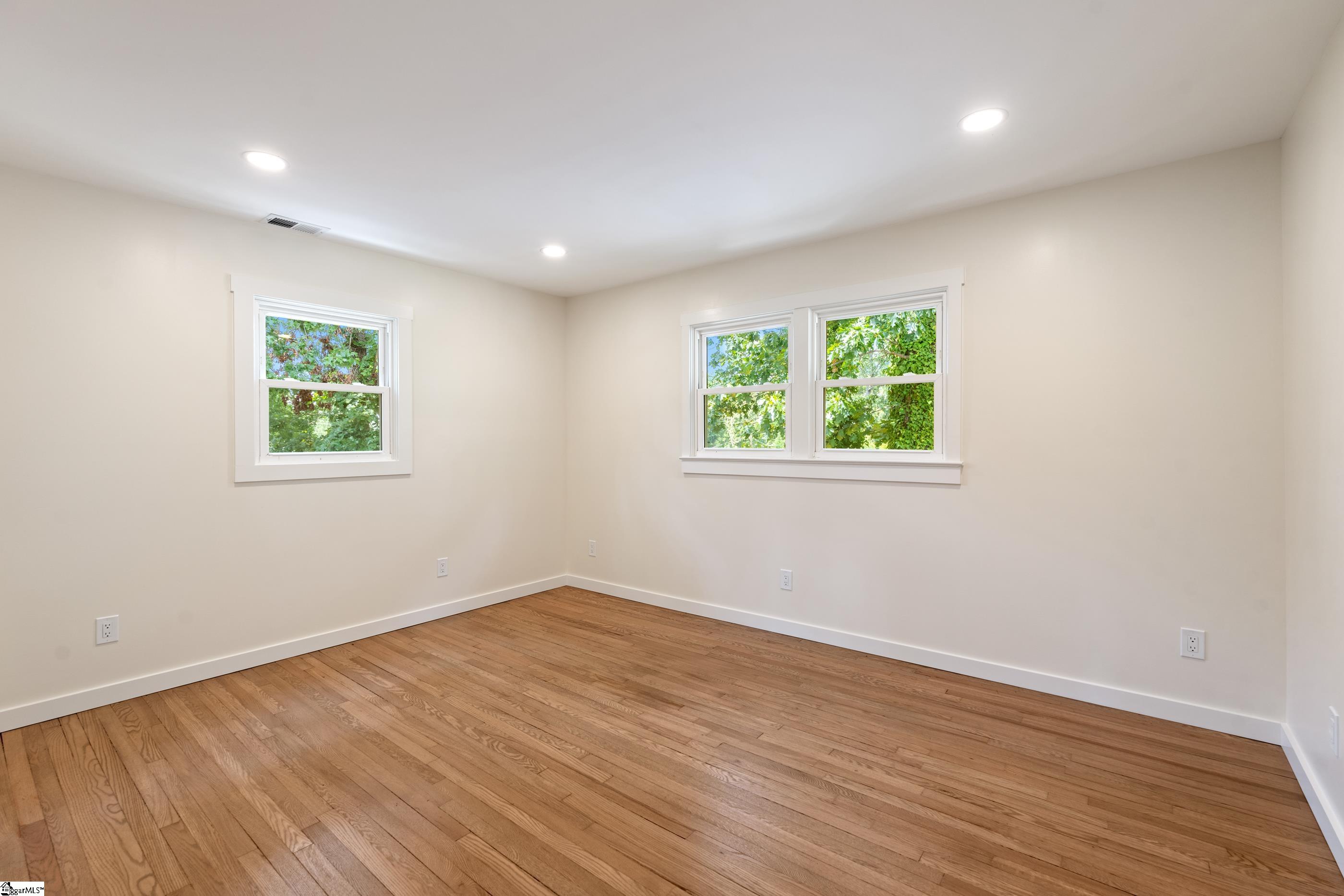 101 Lancaster Lane Greenville, SC 29605