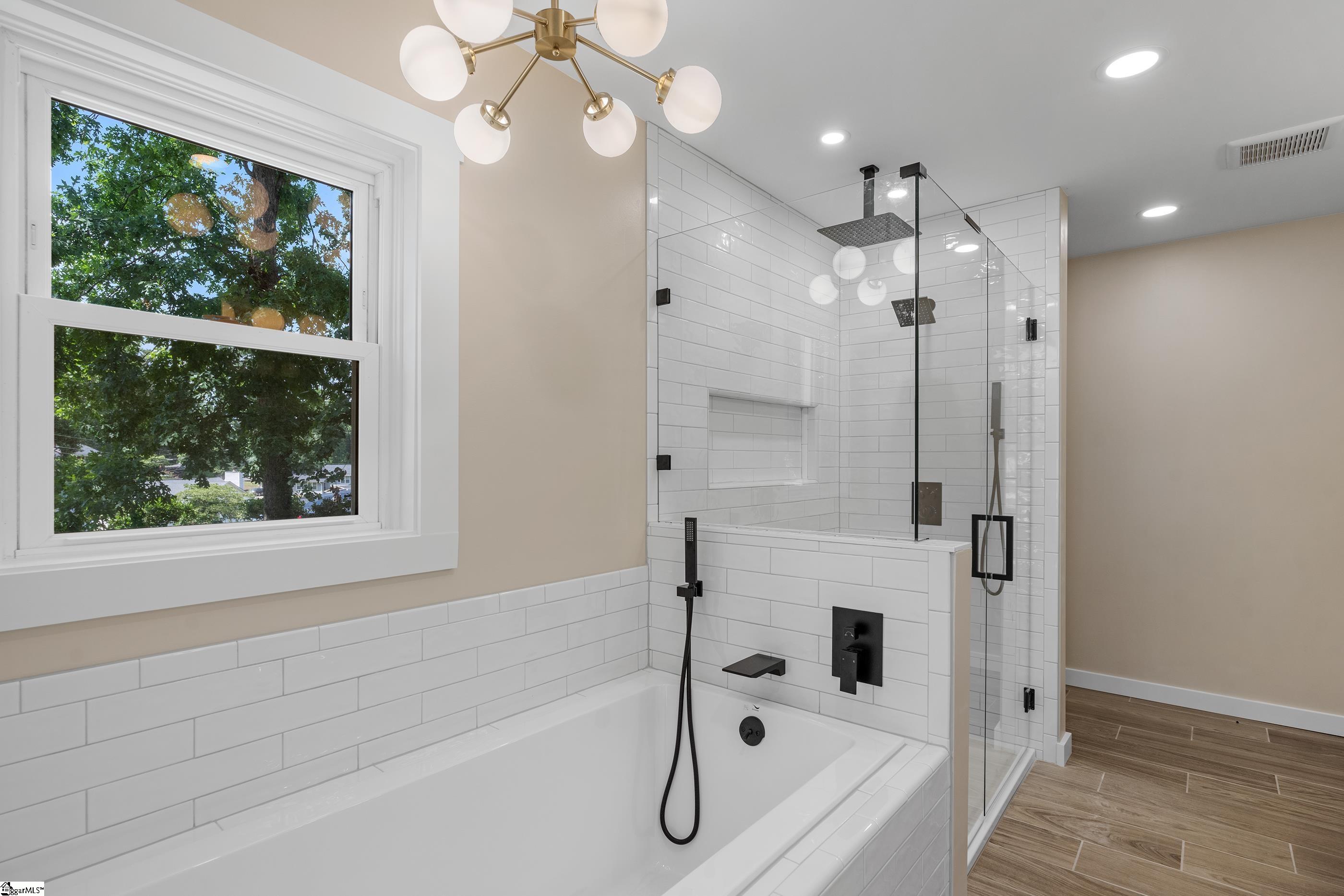 101 Lancaster Lane Greenville, SC 29605