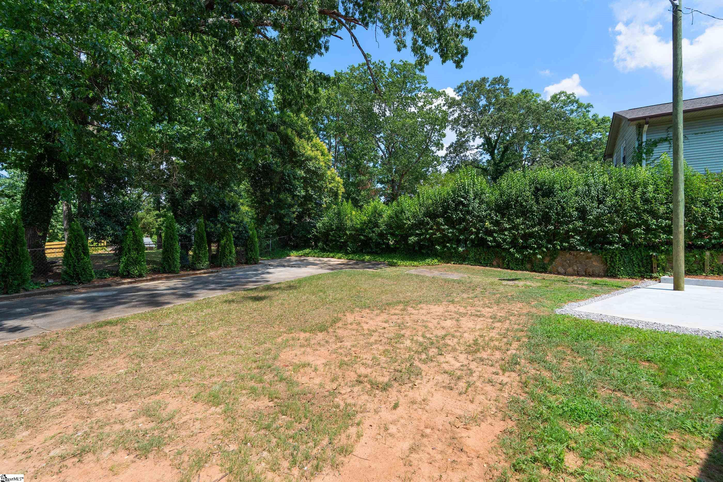 101 Lancaster Lane Greenville, SC 29605