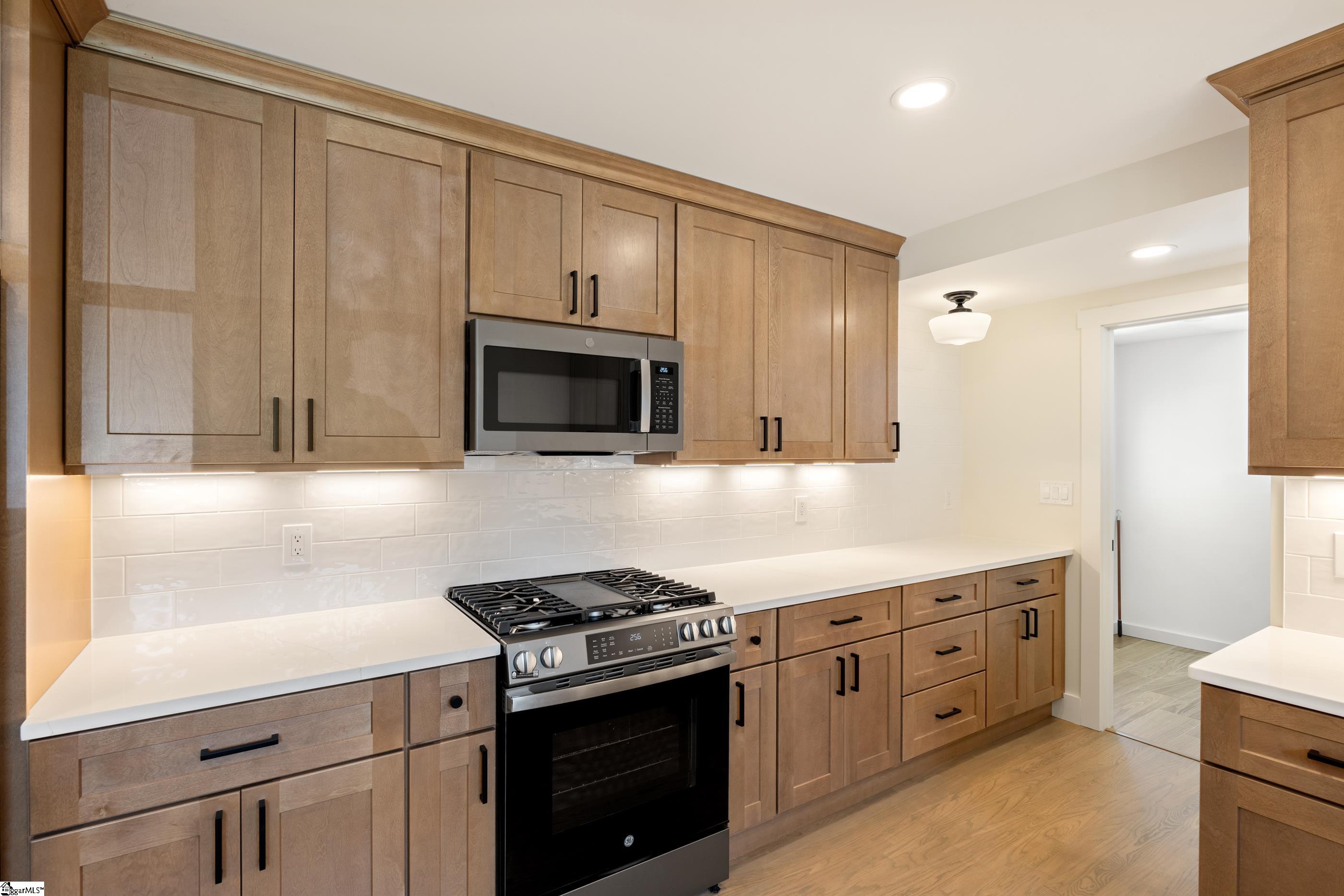101 Lancaster Lane Greenville, SC 29605