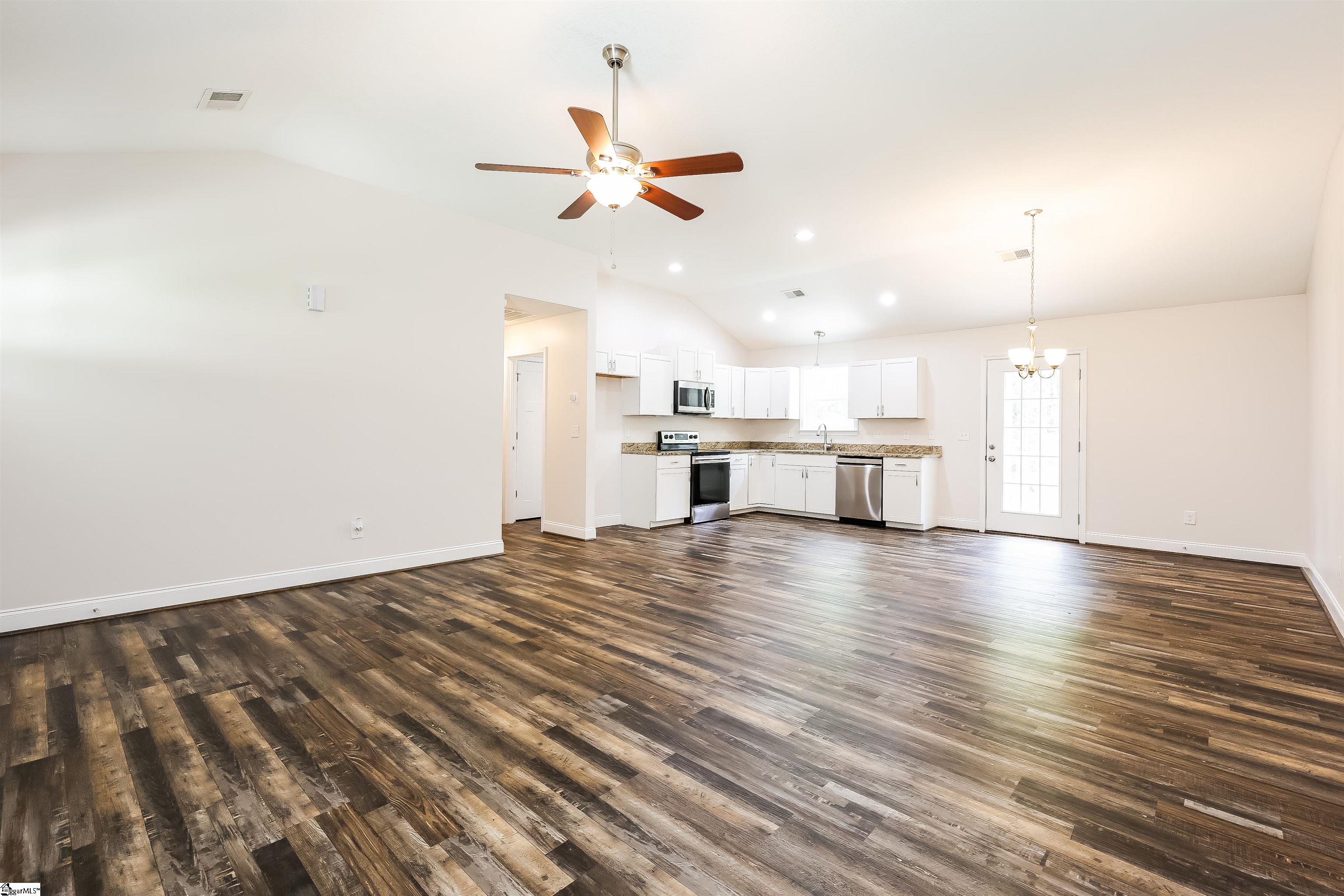 478 Kent Street Spartanburg, SC 29301