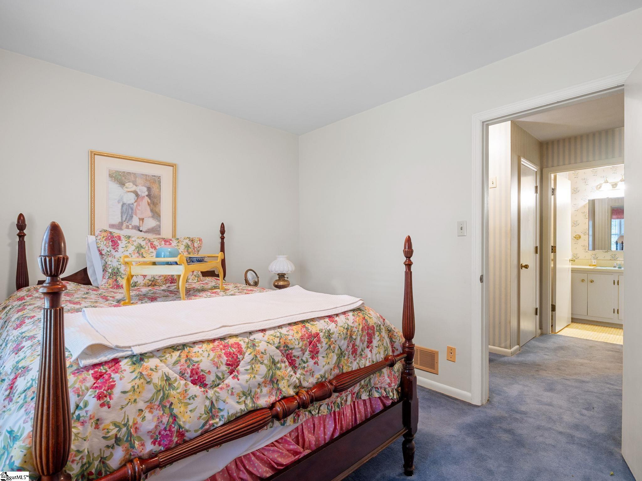 357 Lake Forest Drive Spartanburg, SC 29307