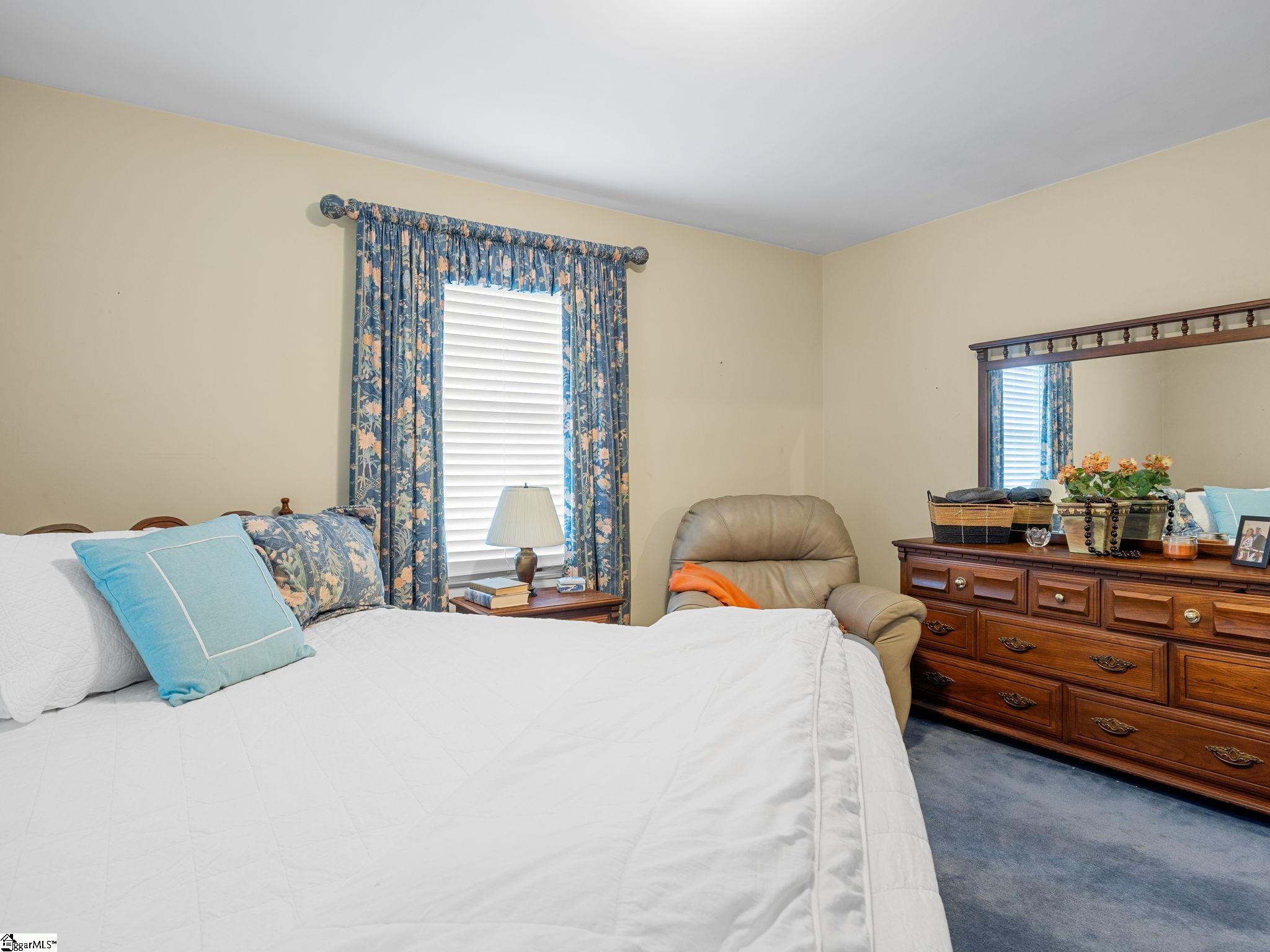 357 Lake Forest Drive Spartanburg, SC 29307