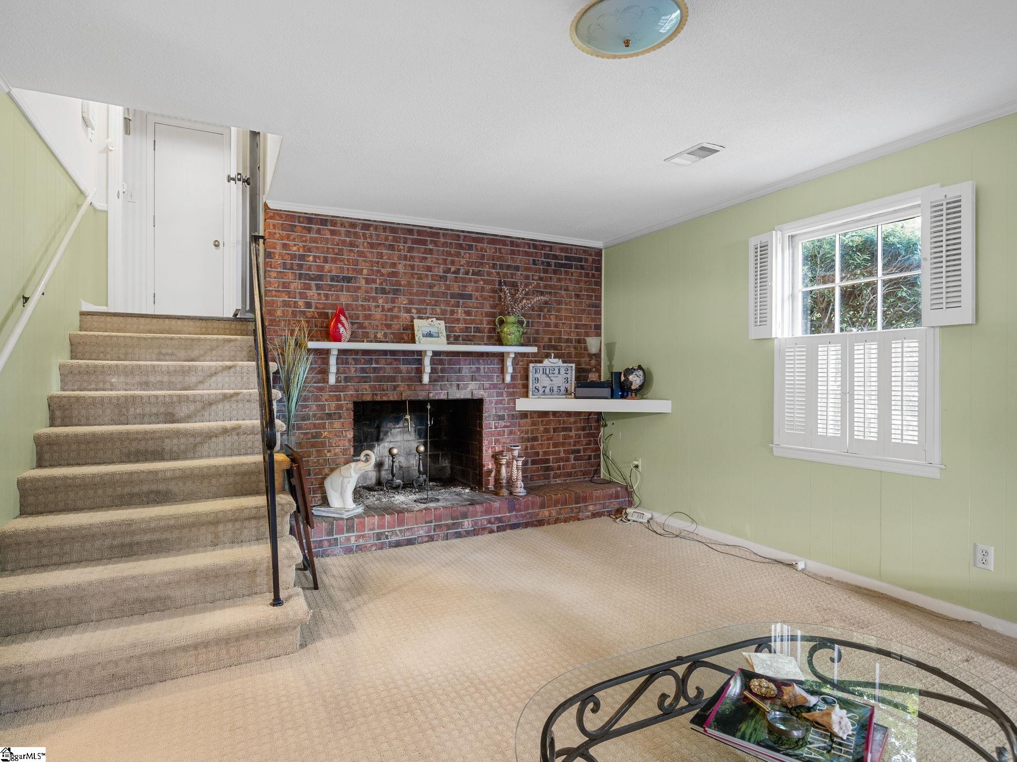 357 Lake Forest Drive Spartanburg, SC 29307
