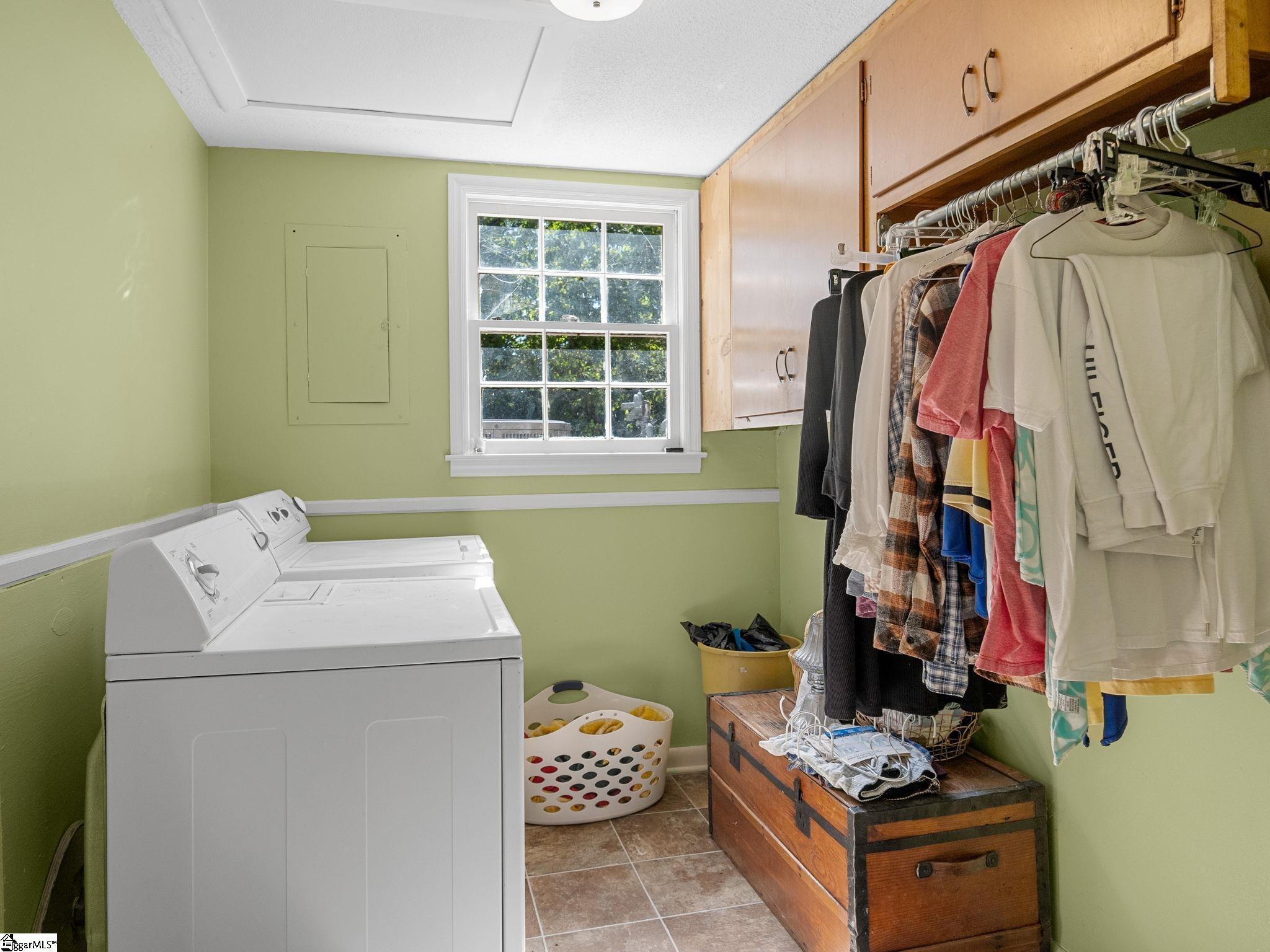 357 Lake Forest Drive Spartanburg, SC 29307