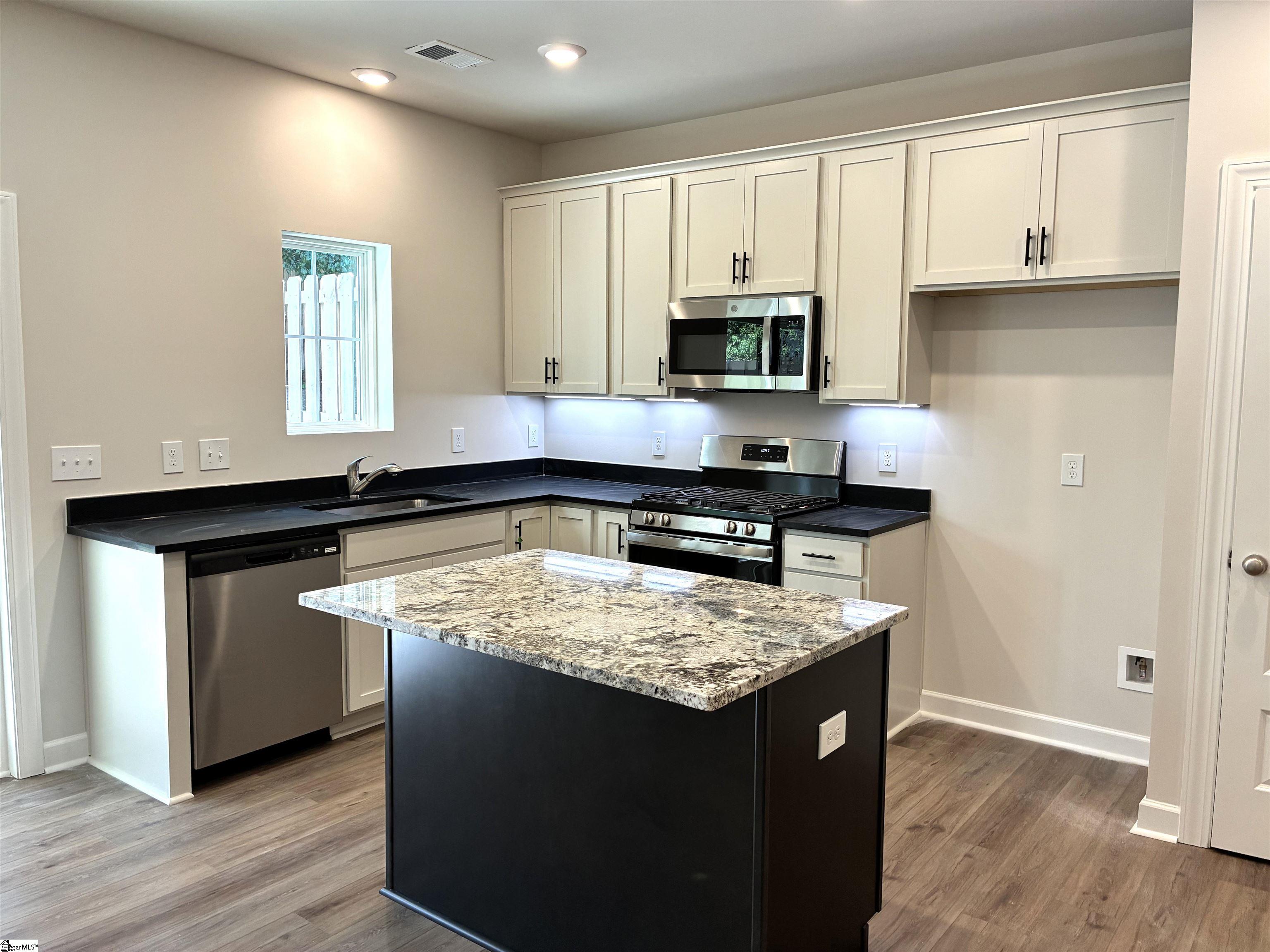 236 Taylor Woods Court Greenville, SC 29607