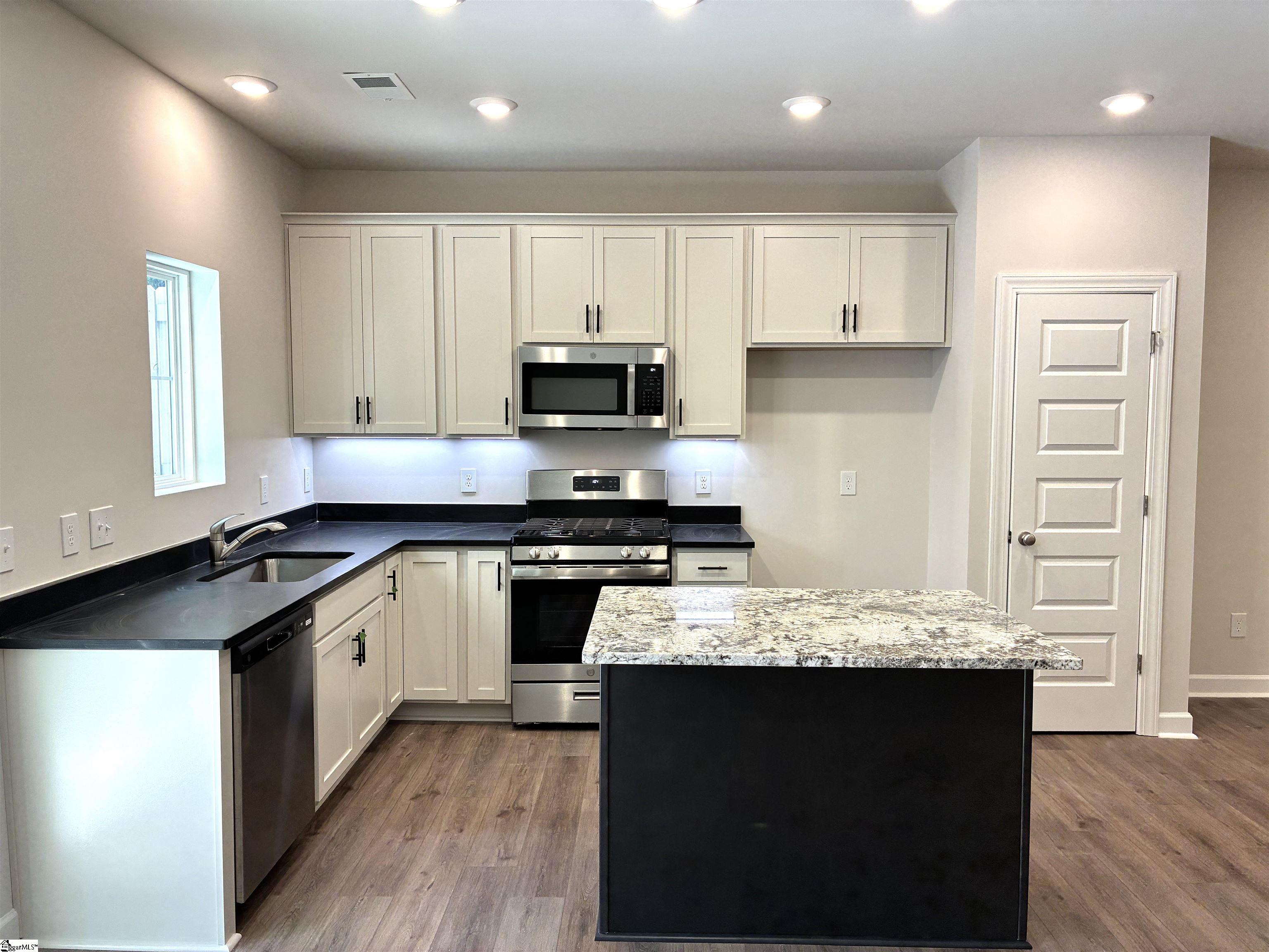 236 Taylor Woods Court Greenville, SC 29607