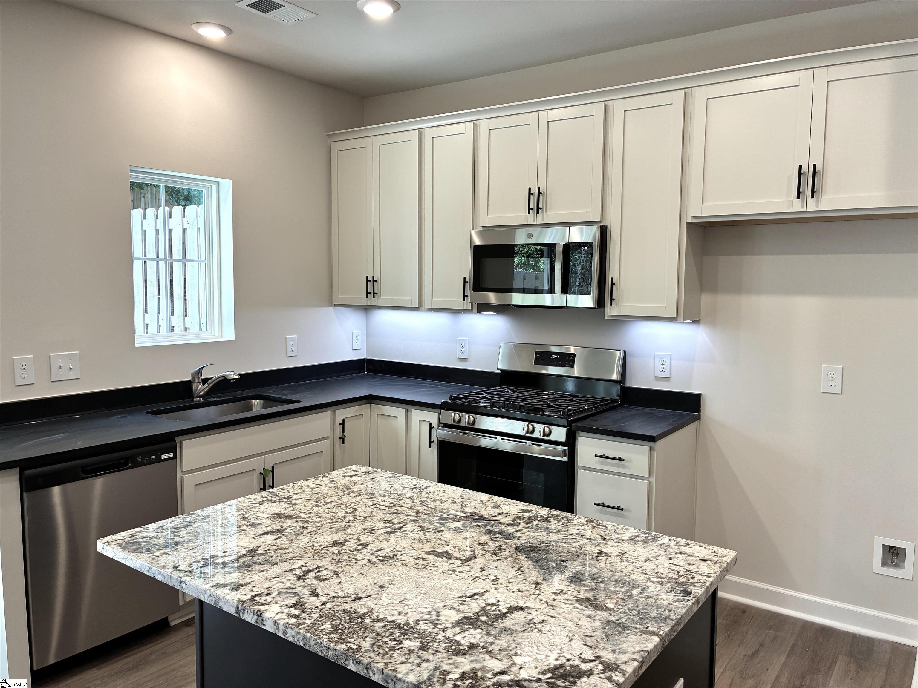 236 Taylor Woods Court Greenville, SC 29607