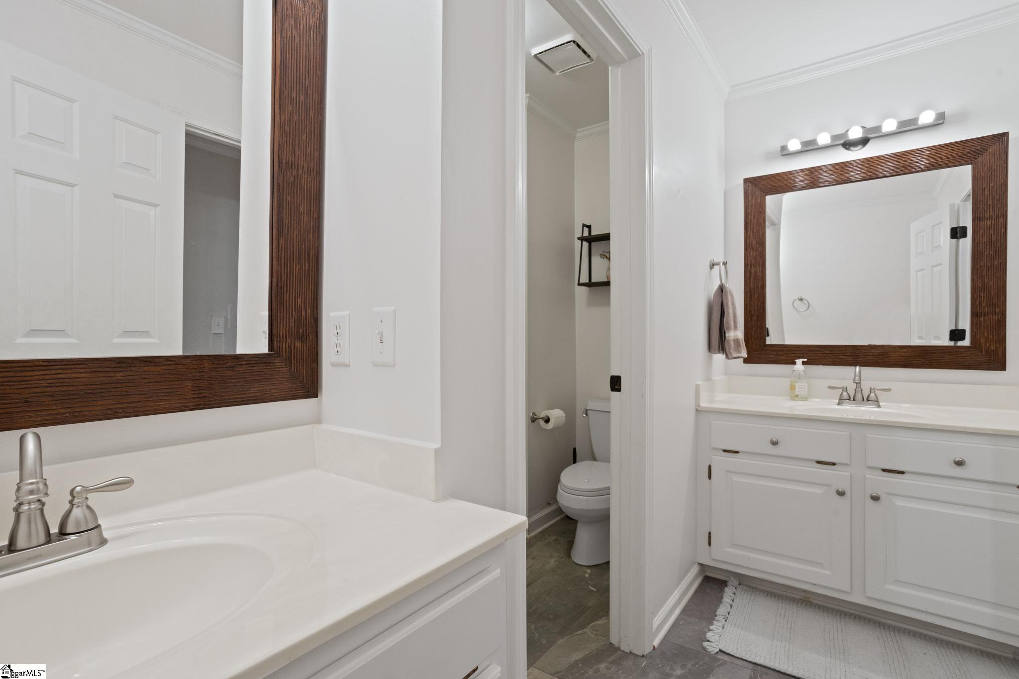 8 Spyglass Court Greenville, SC 29609