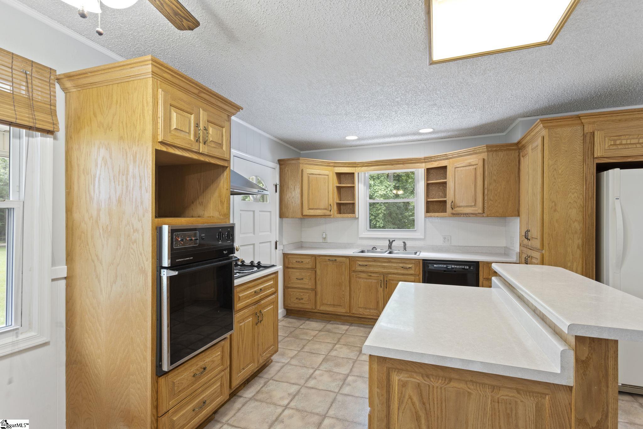 404 Stewart Drive Easley, SC 29640