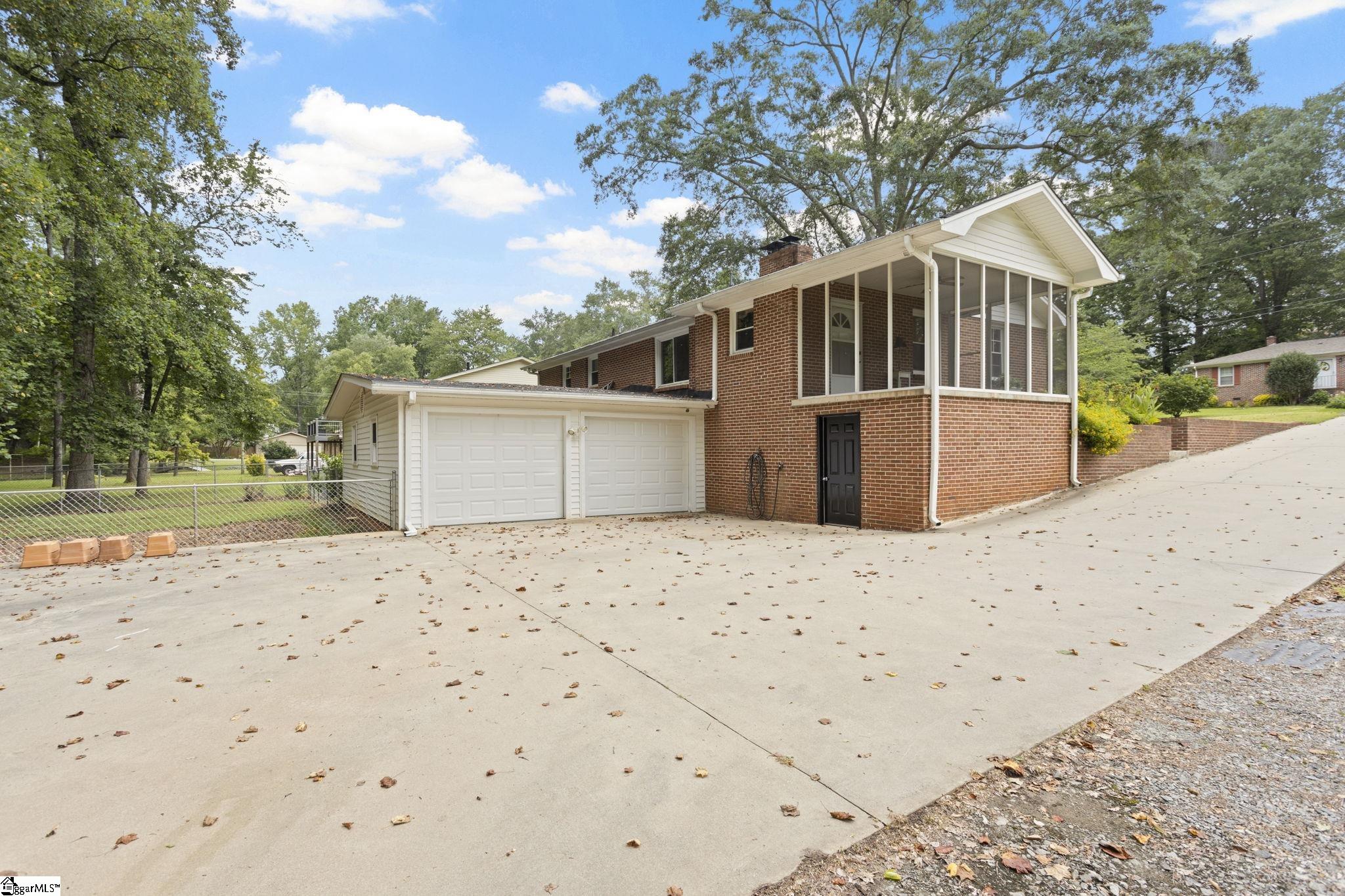 404 Stewart Drive Easley, SC 29640