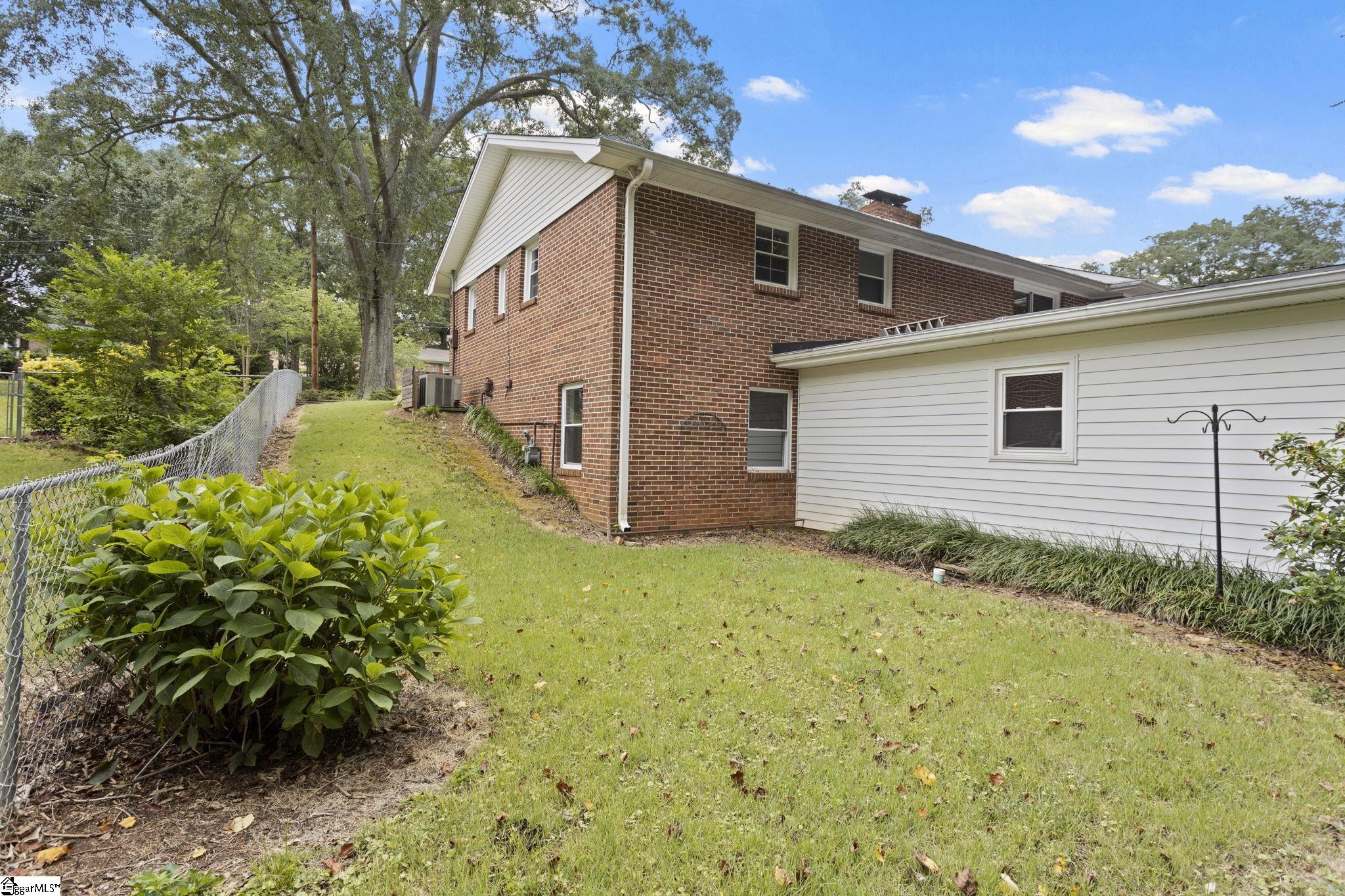 404 Stewart Drive Easley, SC 29640