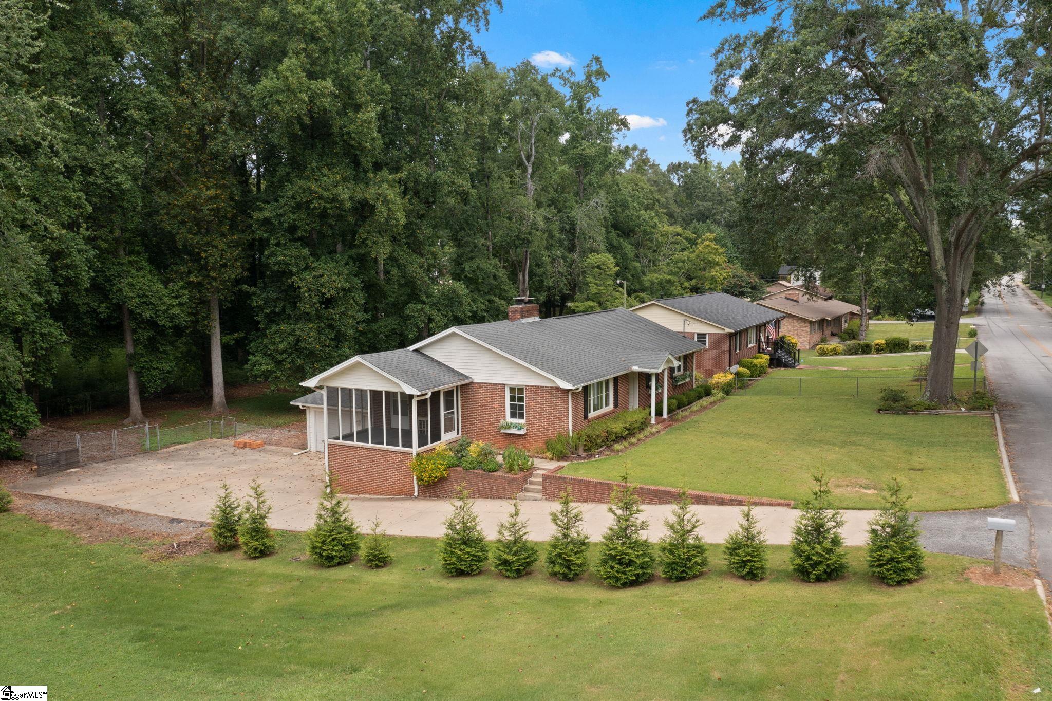 404 Stewart Drive Easley, SC 29640