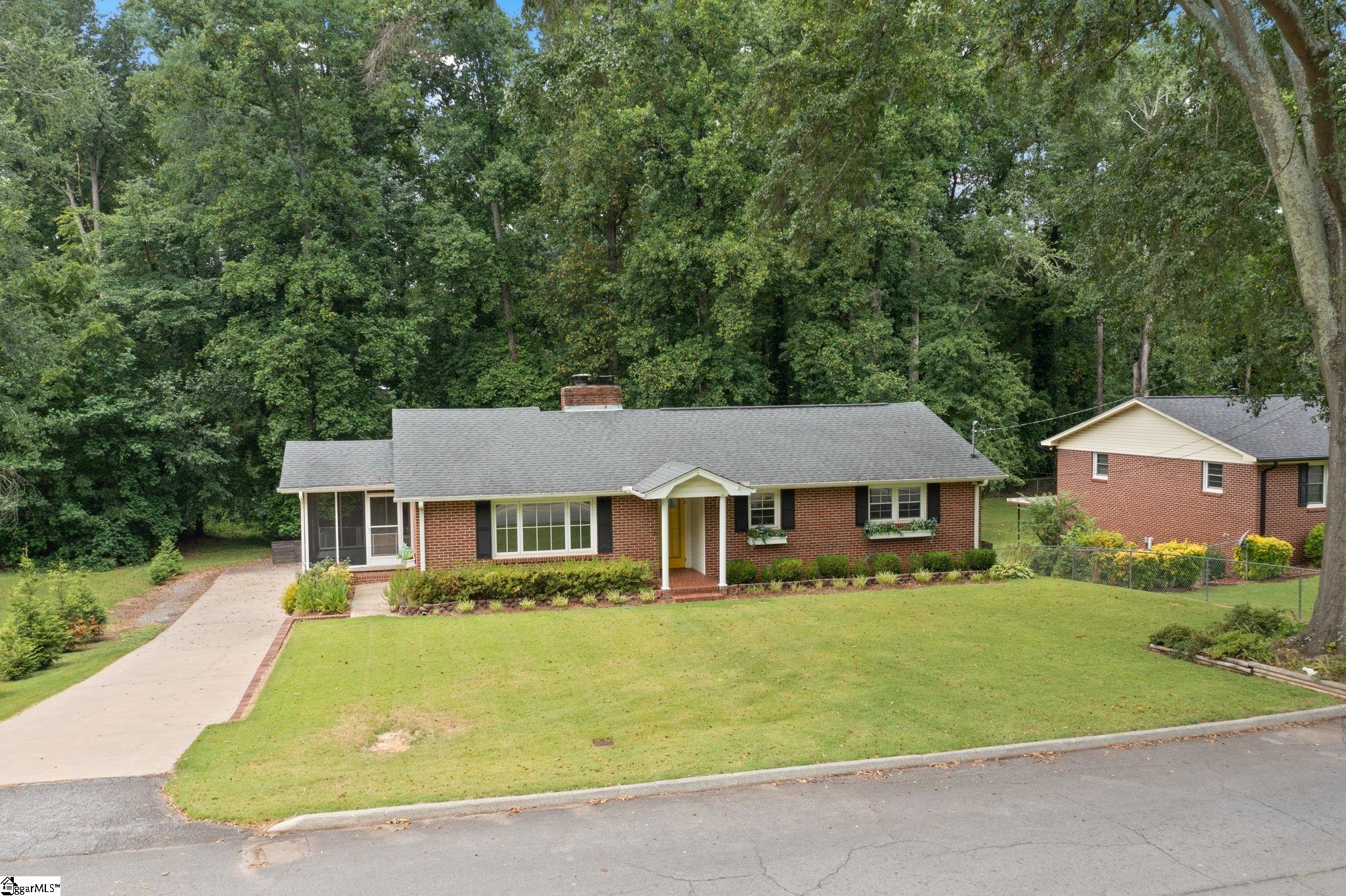 404 Stewart Drive Easley, SC 29640