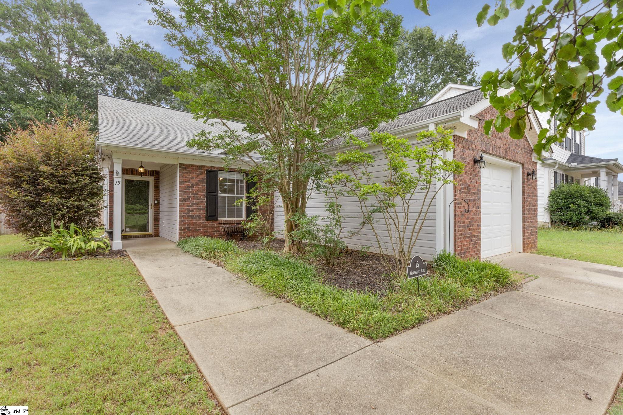 15 Hawkesbury Road Simpsonville, SC 29681