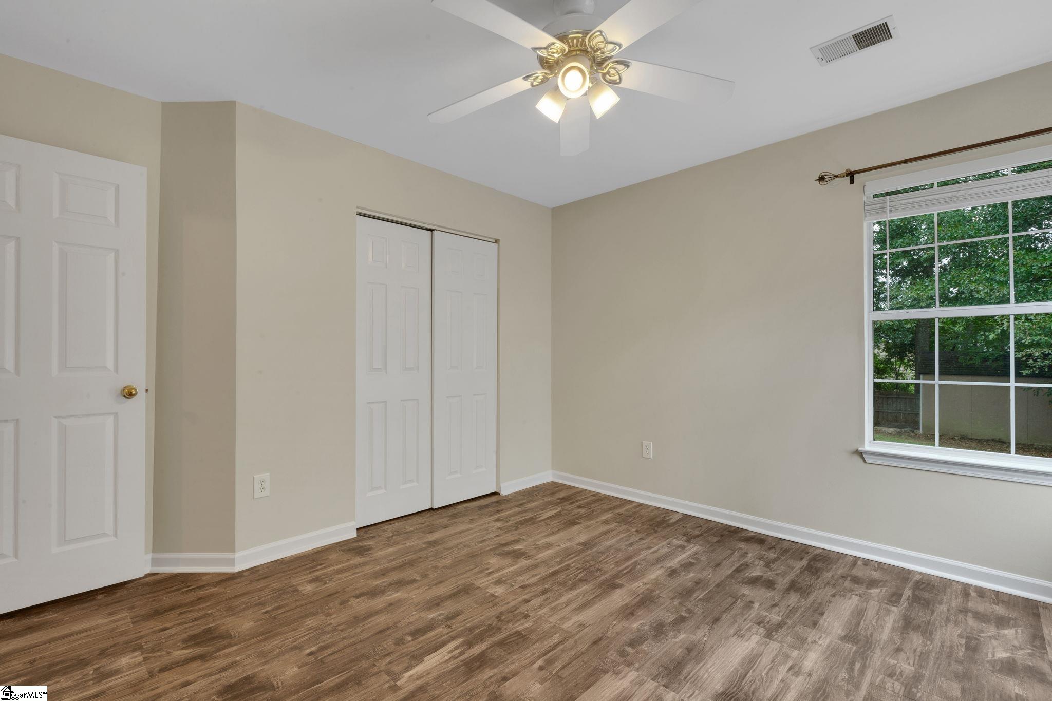 15 Hawkesbury Road Simpsonville, SC 29681