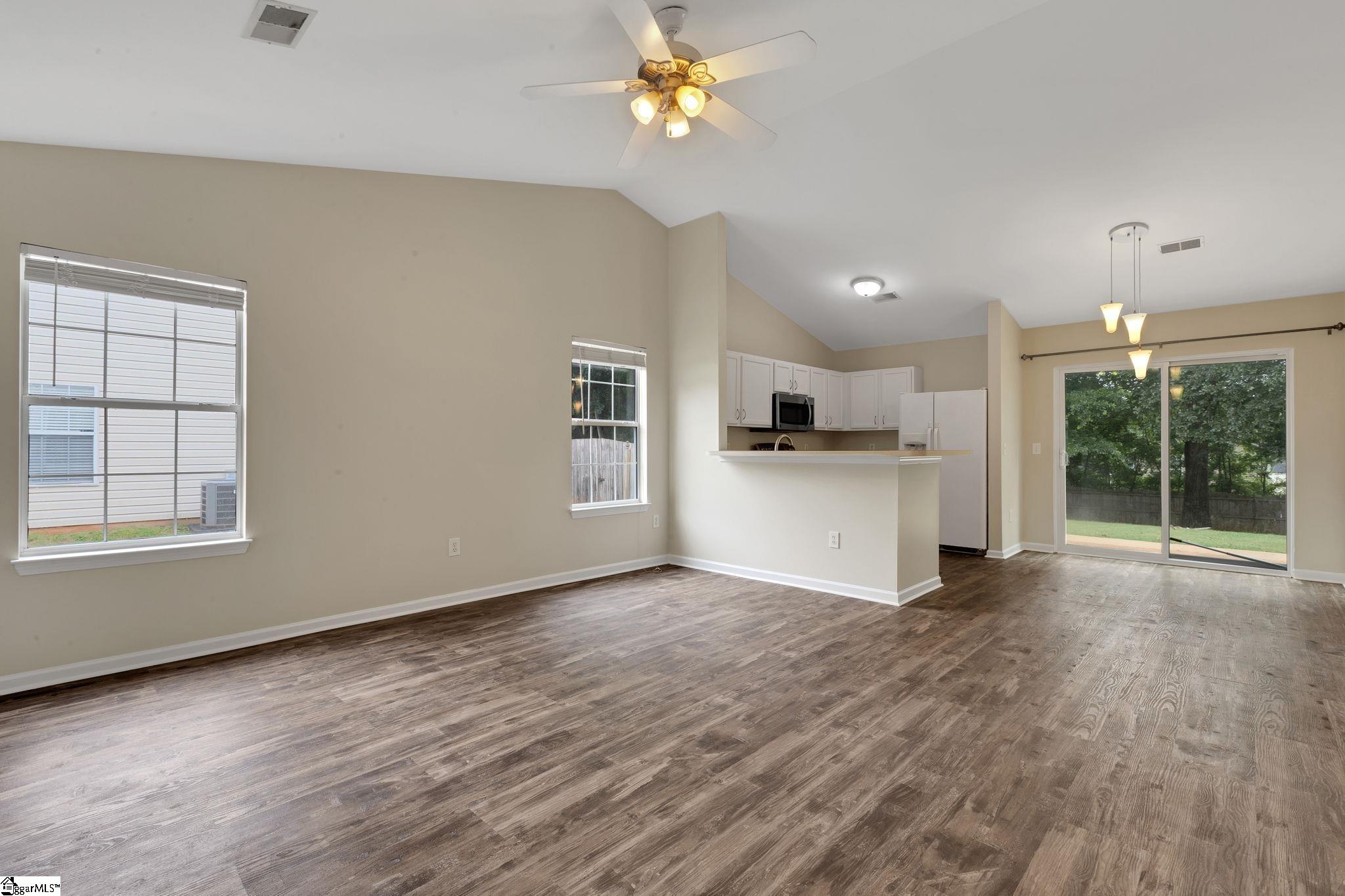 15 Hawkesbury Road Simpsonville, SC 29681