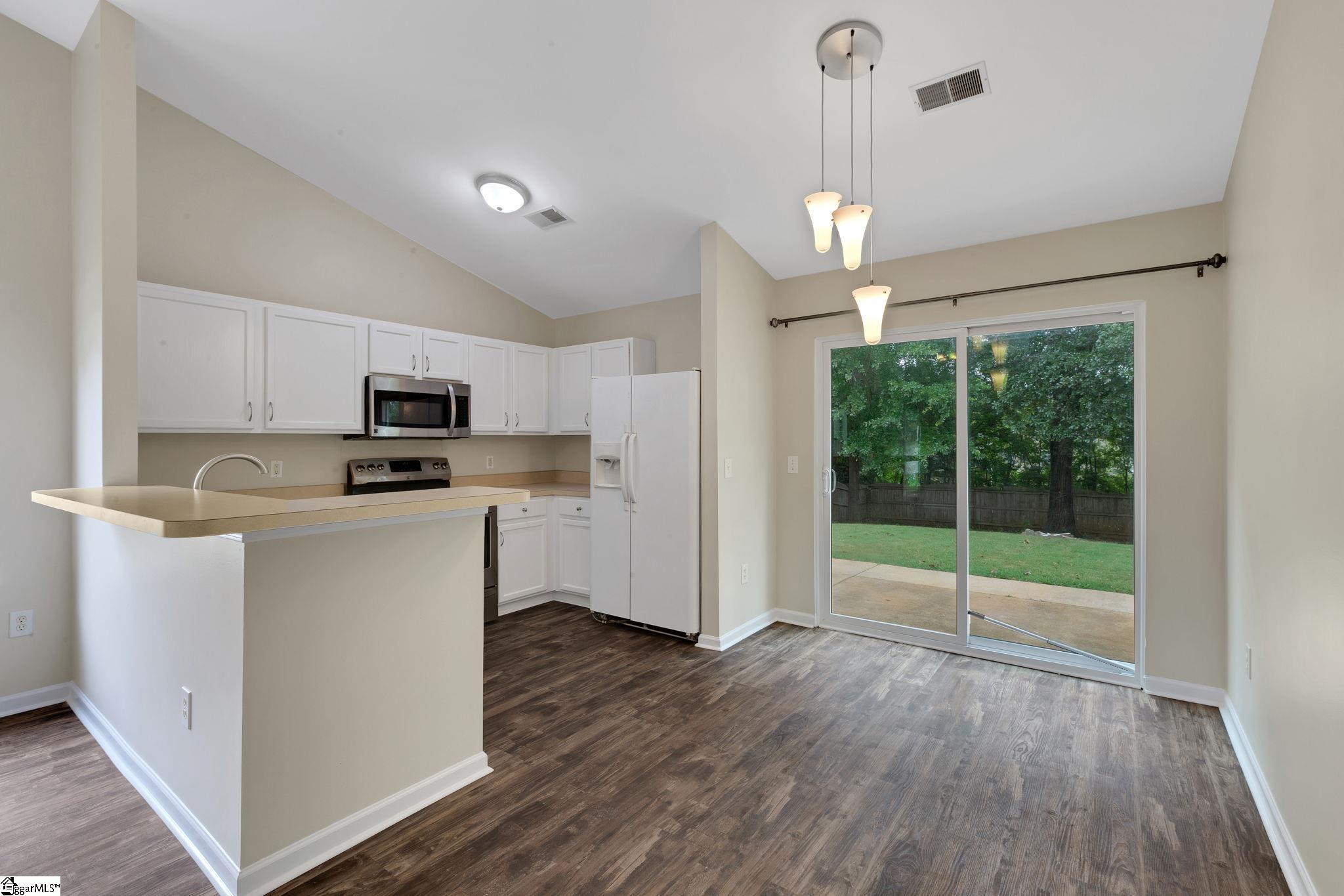 15 Hawkesbury Road Simpsonville, SC 29681