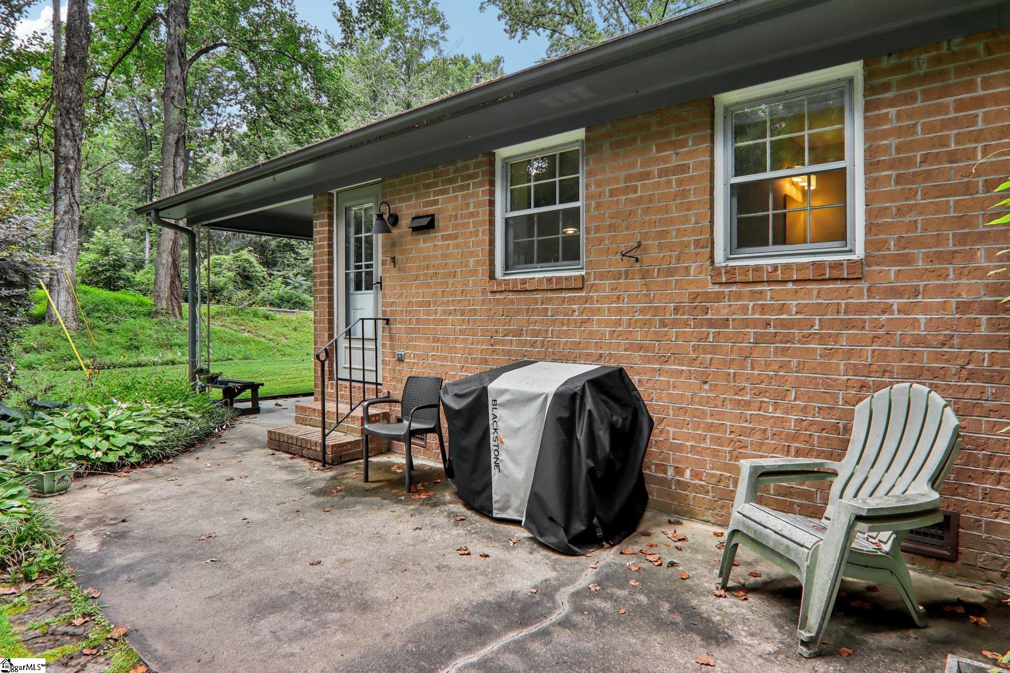 1 Heritage Court Greenville, SC 29615