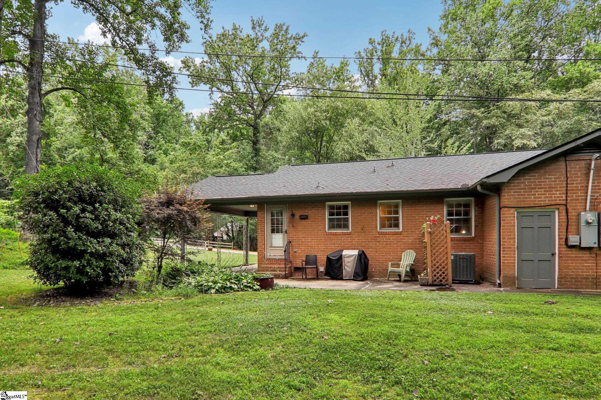1 Heritage Court Greenville, SC 29615