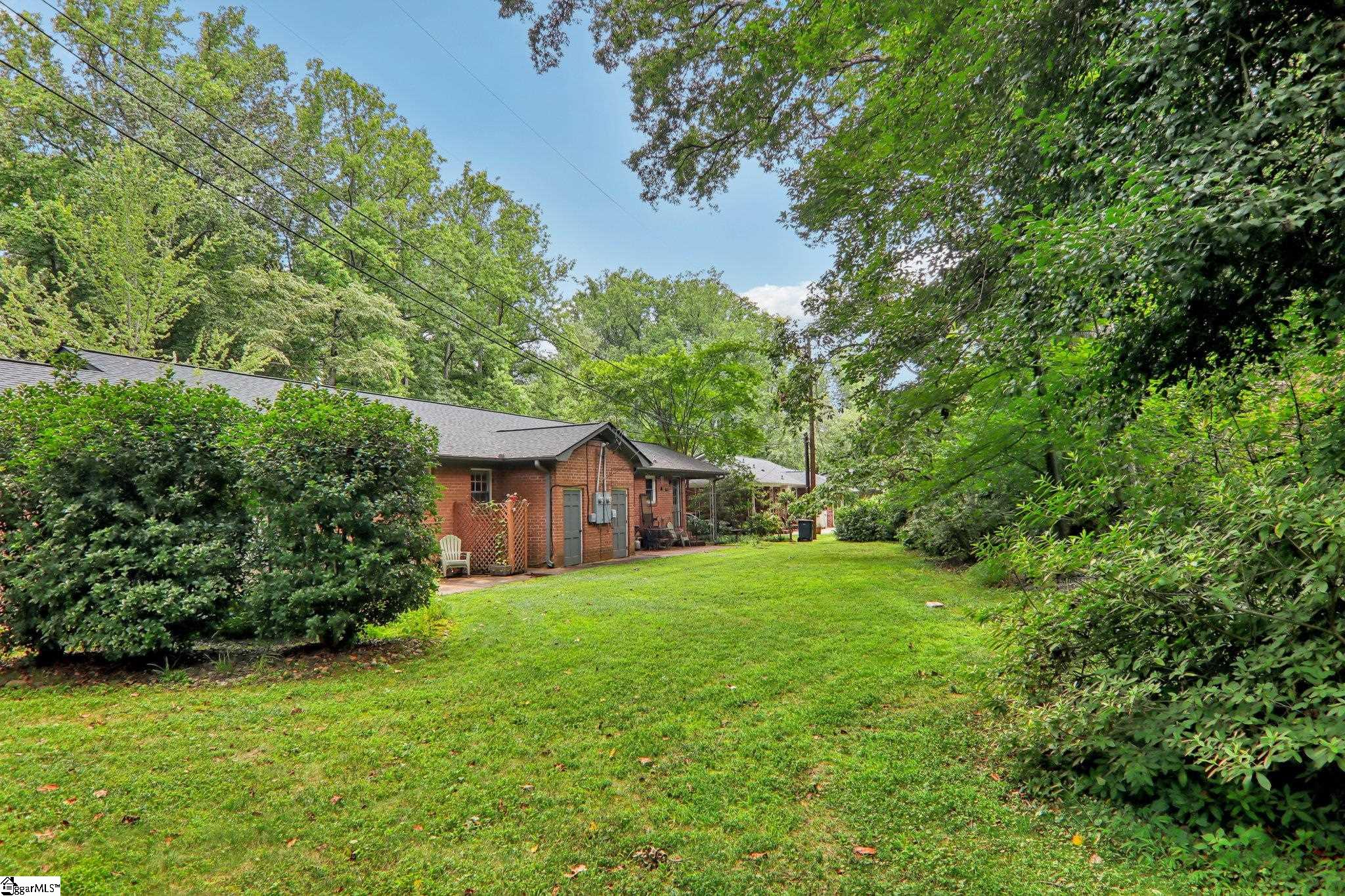 1 Heritage Court Greenville, SC 29615