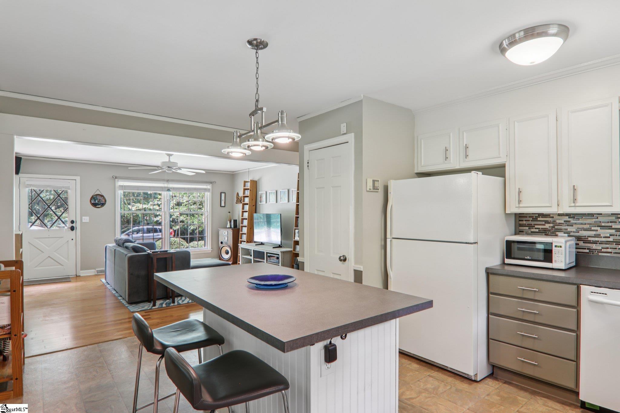 1 Heritage Court Greenville, SC 29615
