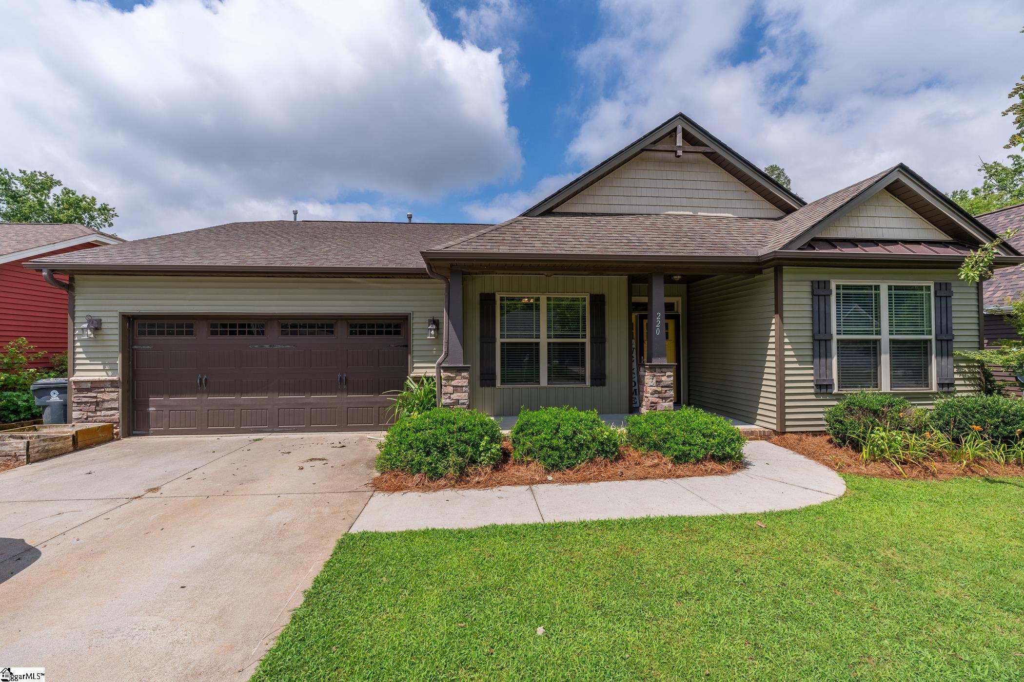 220 Finley Hill Court Simpsonville, SC 29681