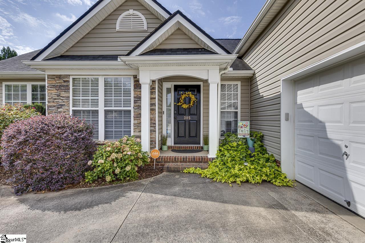 305 Plamondon Drive Simpsonville, SC 29680