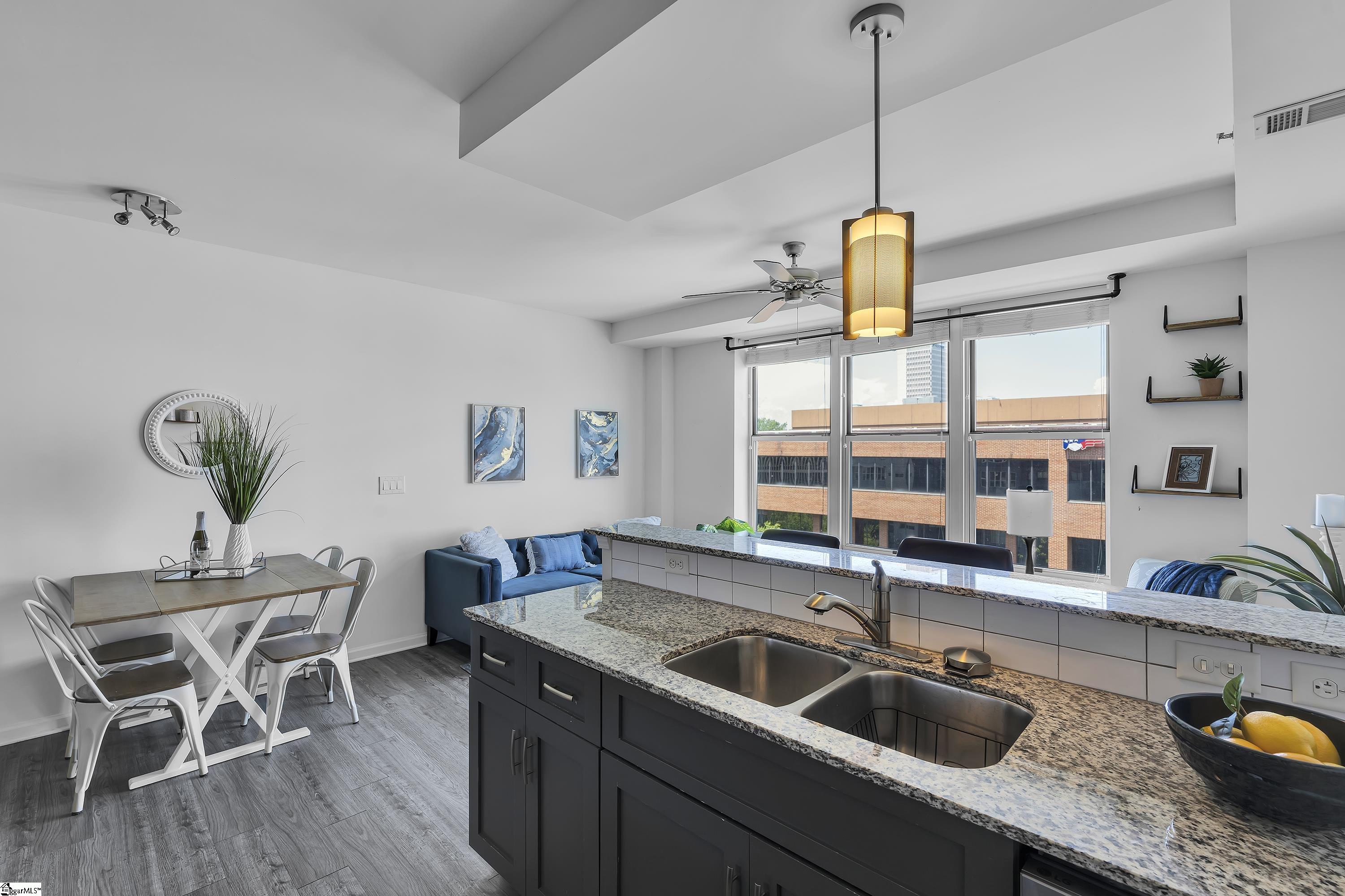 100 E Washington Street UNIT Unit 65 Greenville, SC 29601