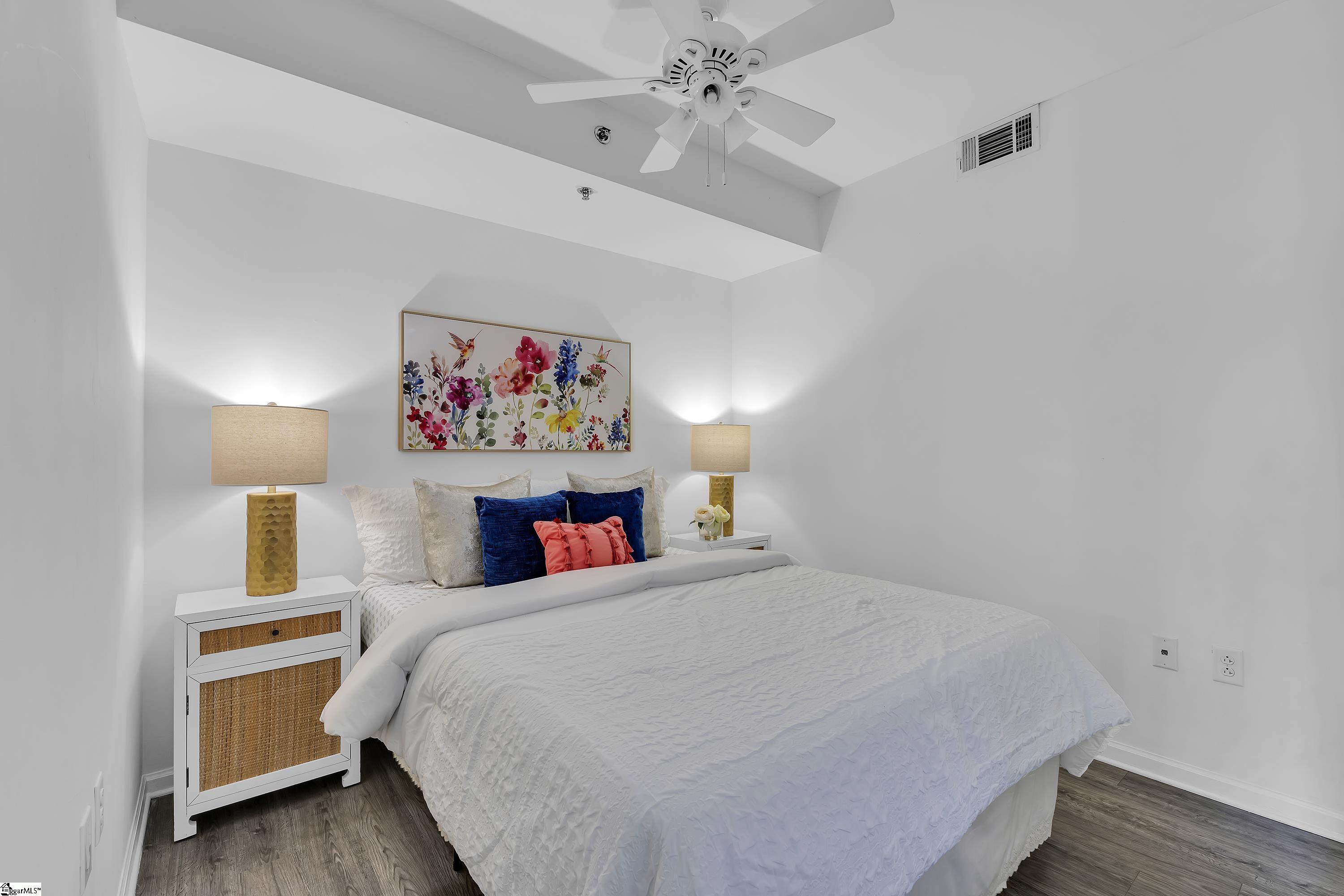 100 E Washington Street UNIT Unit 65 Greenville, SC 29601
