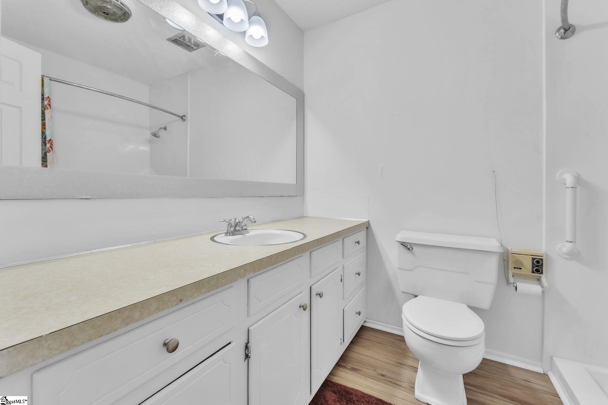 805 Eastwoood Street Anderson, SC 29621