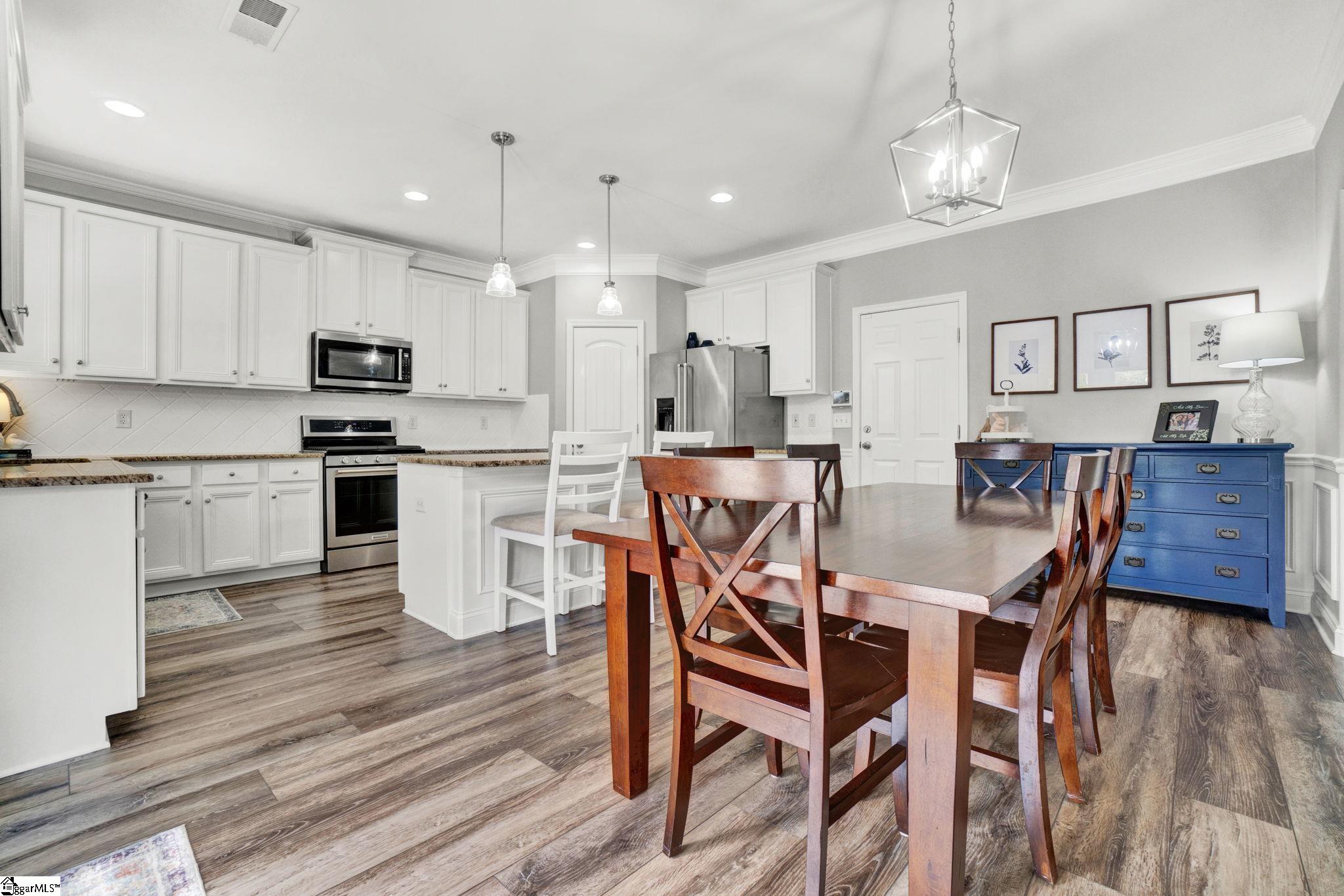 332 Heritage Point Drive Simpsonville, SC 29681