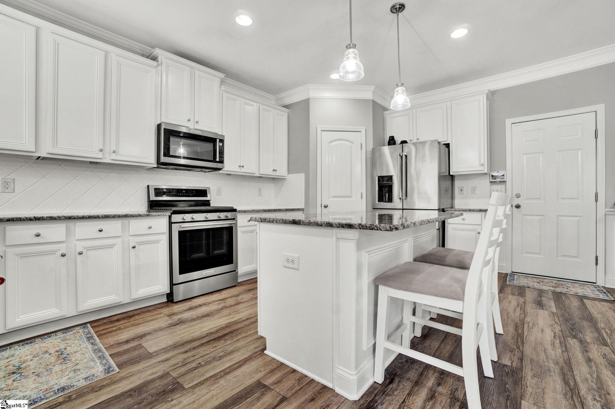 332 Heritage Point Drive Simpsonville, SC 29681