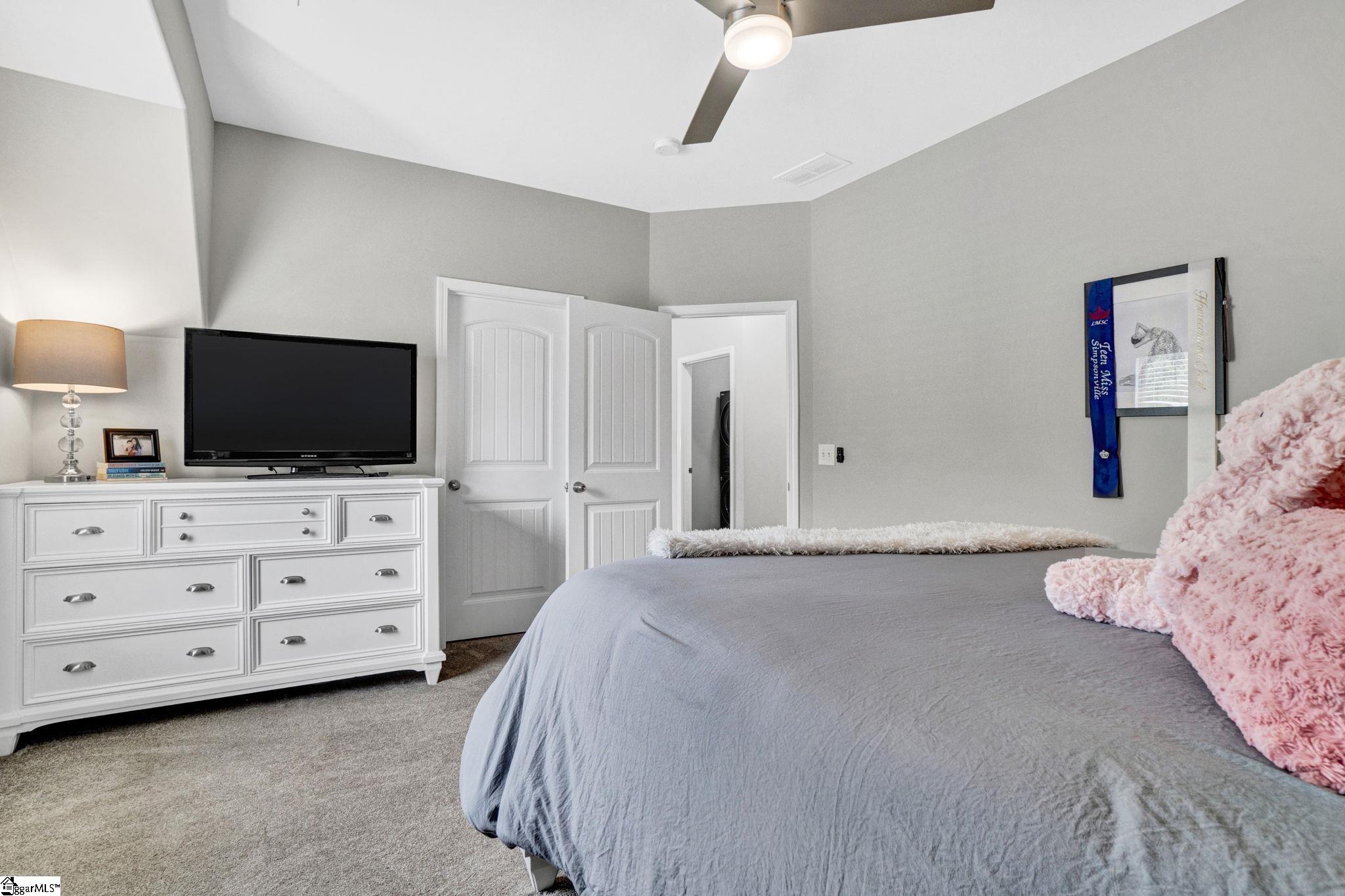 332 Heritage Point Drive Simpsonville, SC 29681